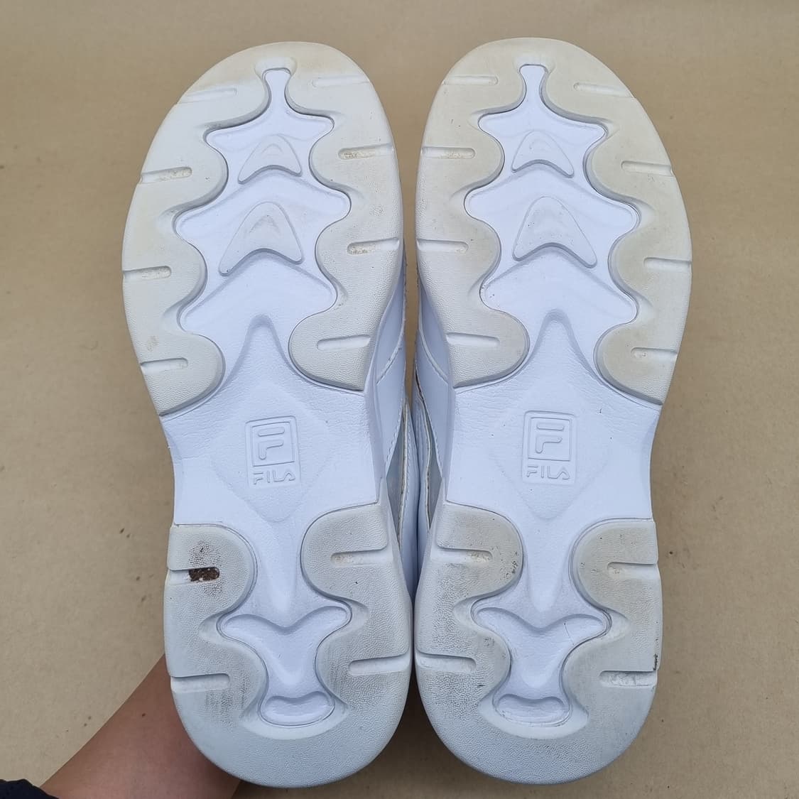 휠라 레이프리즘 남성운동화260 상품이미지3