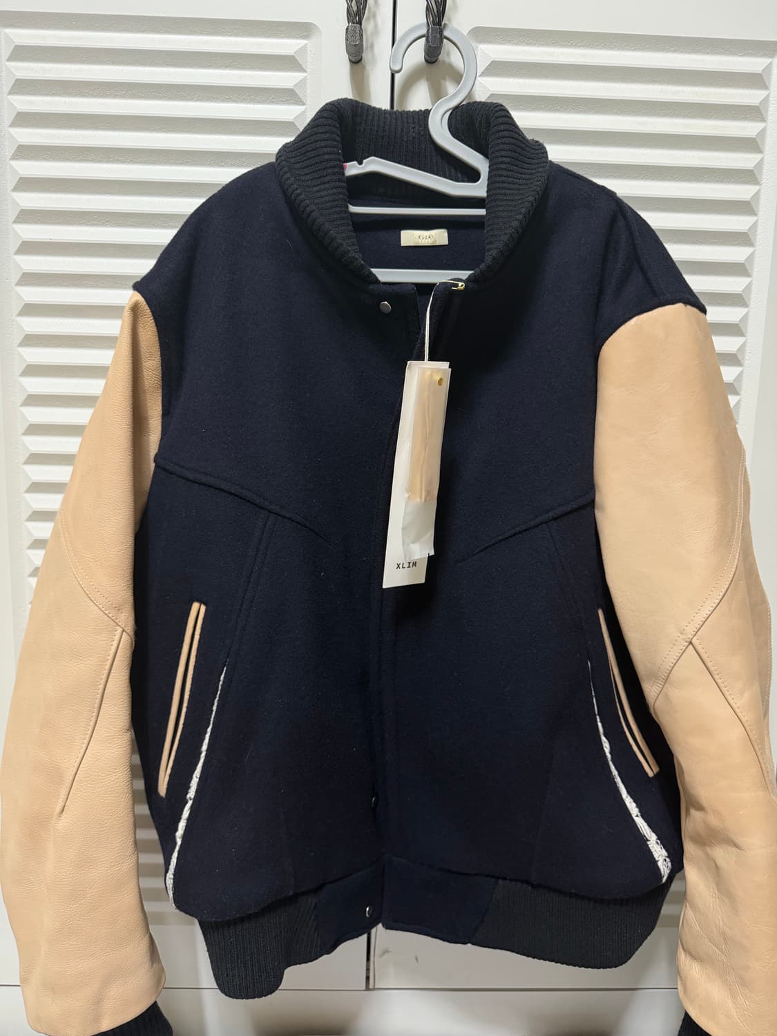 Xlim ep6 바시티 자켓 M 교환 및 판매 상품이미지1