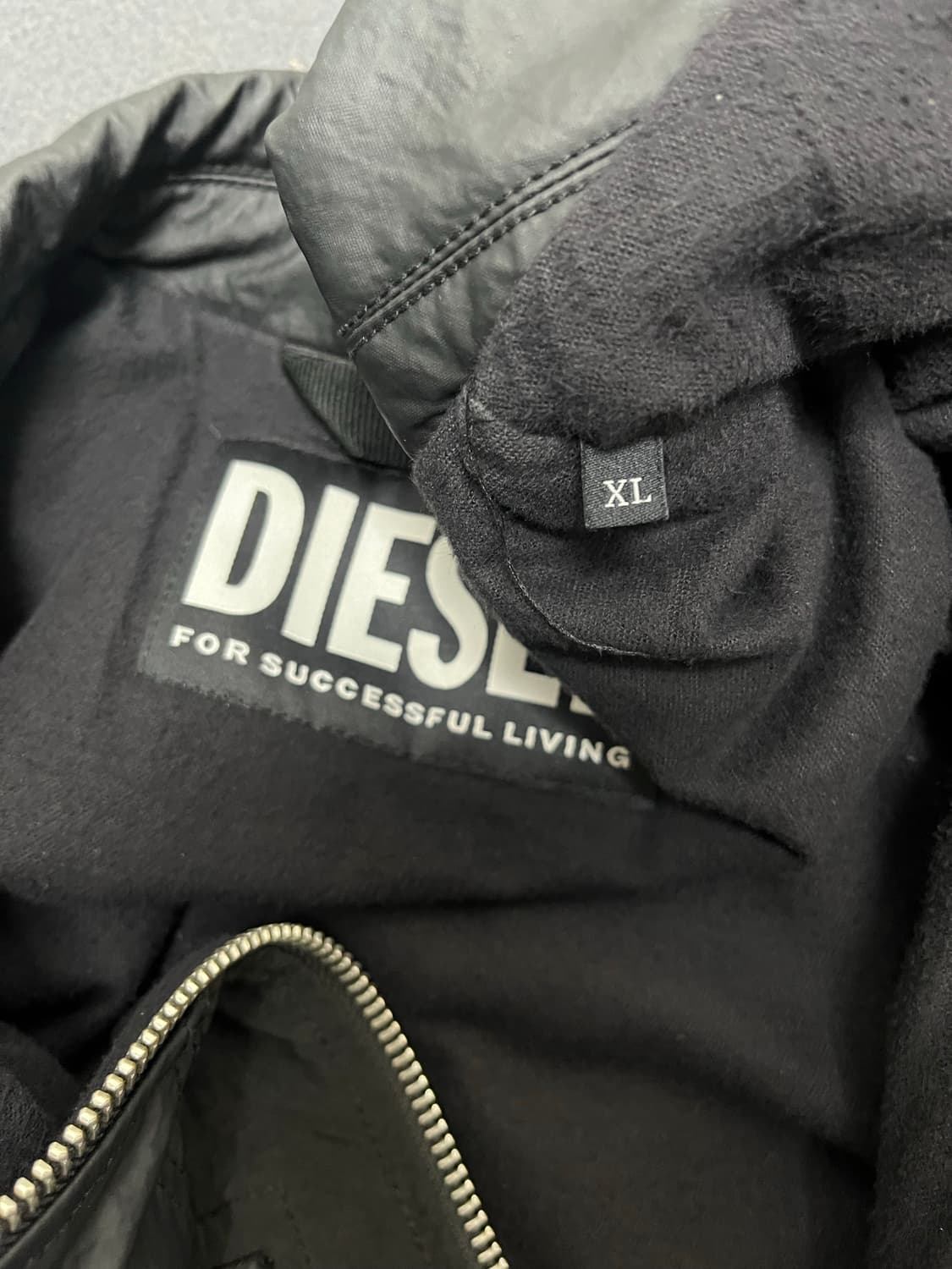 [XL] 디젤 나일론 레더 믹스 봄버 자켓 상품이미지3