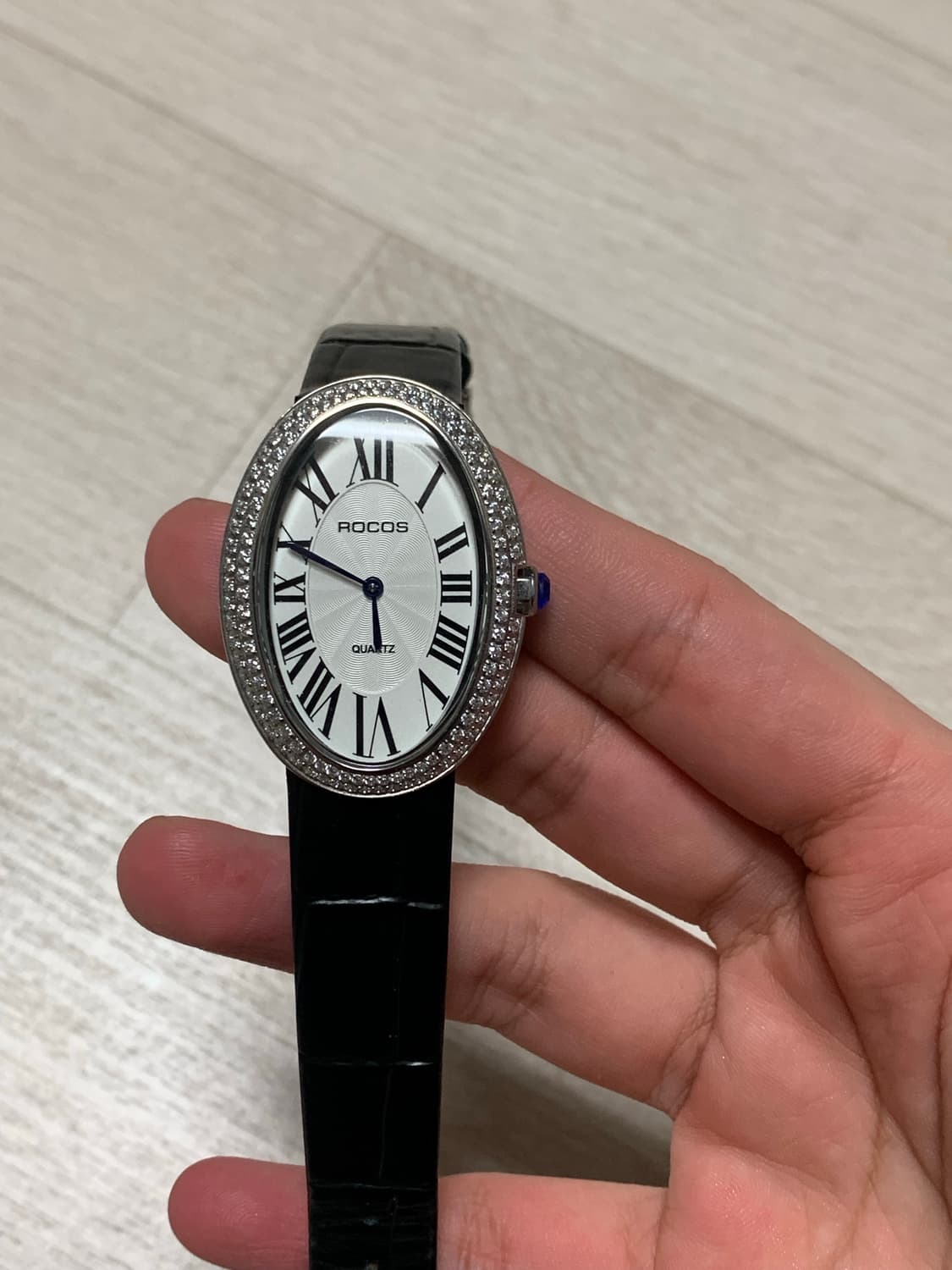 블랙 가죽 쿼츠시계 상품이미지1