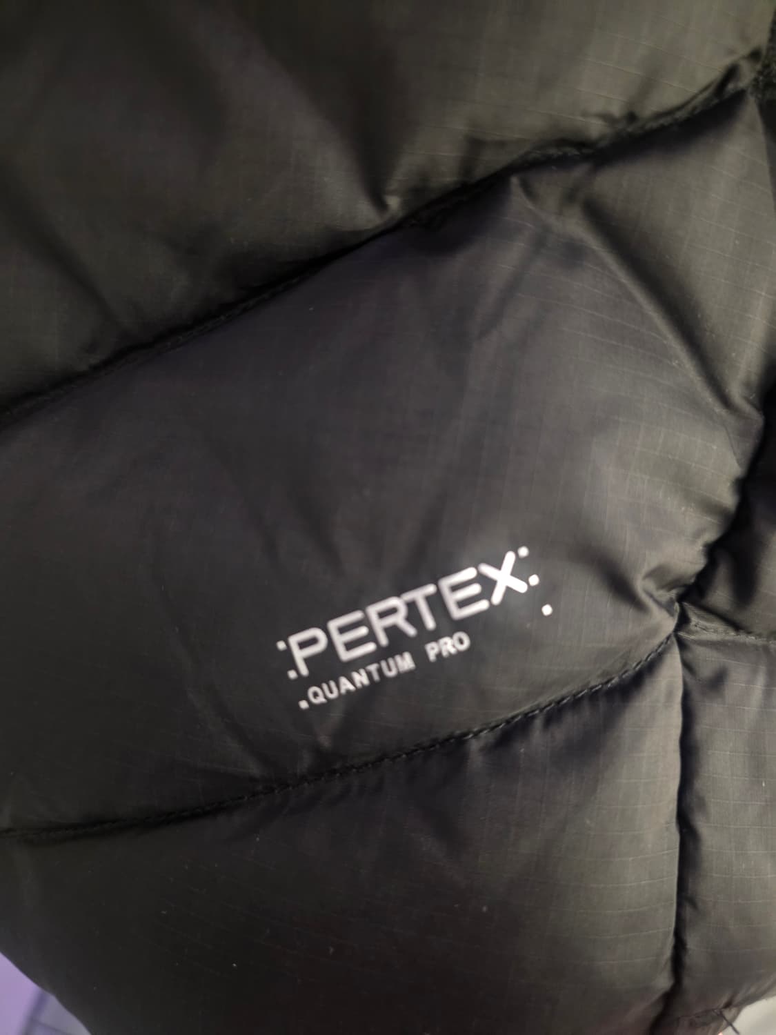 마무트 스위스 명품패딩 새상품 xl （블랙) 상품이미지3