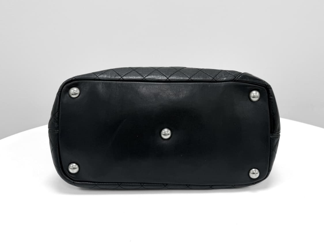 샤넬 깜봉 퀼티드 CC 로고 쇼퍼백 상품이미지6