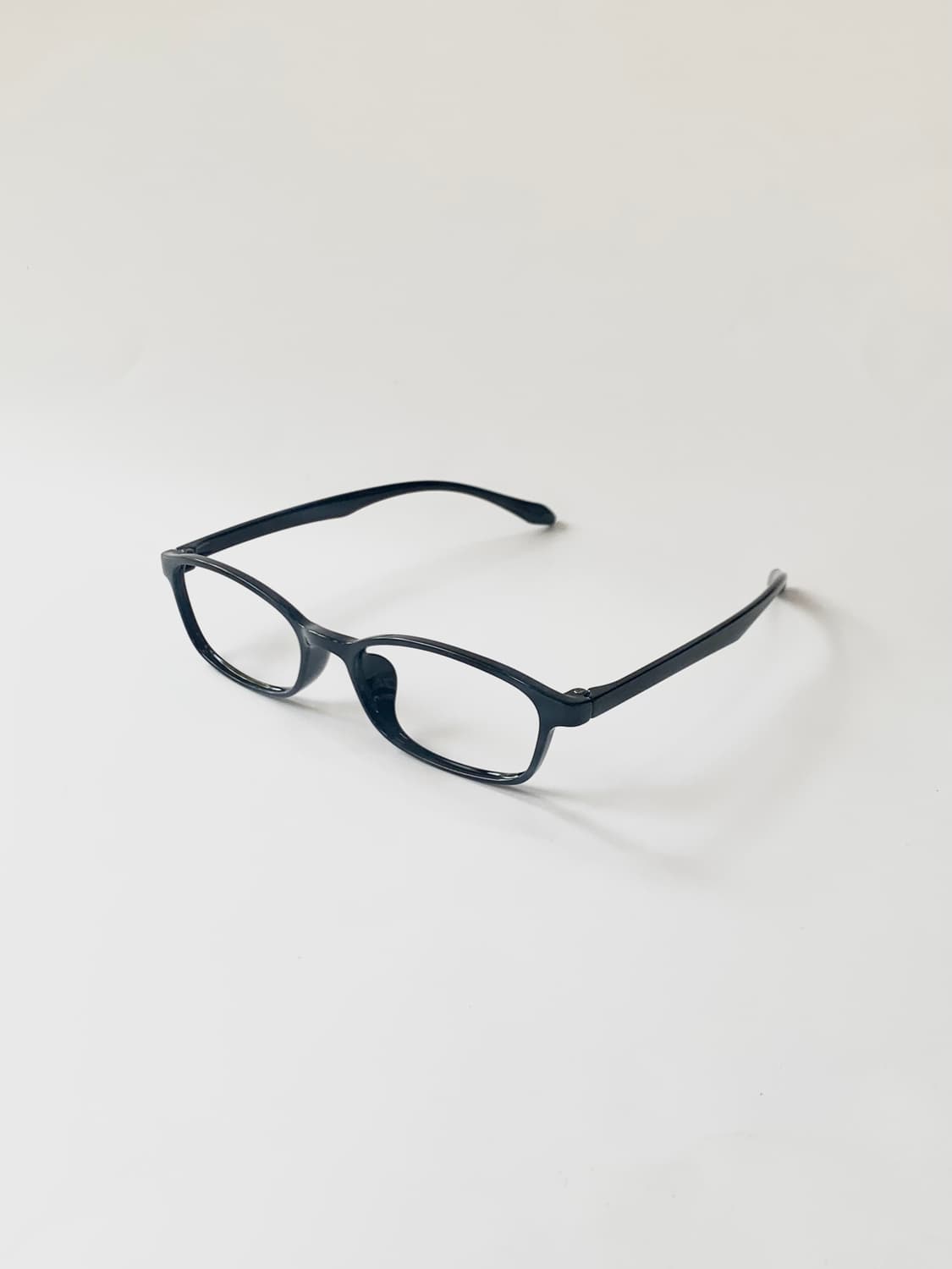 [픽키-618] 유광 딥블랙 사각 뿔테 안경 데드스탁 베이직 상품이미지3