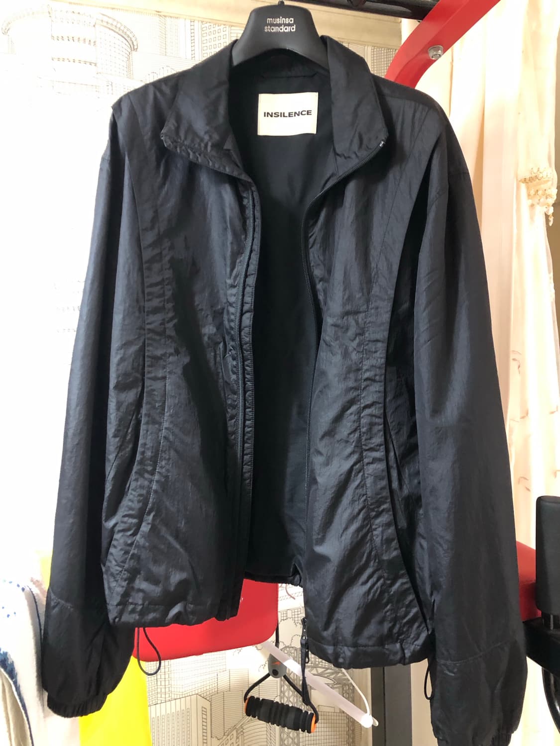 인사일런스 글로시 집업 블루종 s 상품이미지4