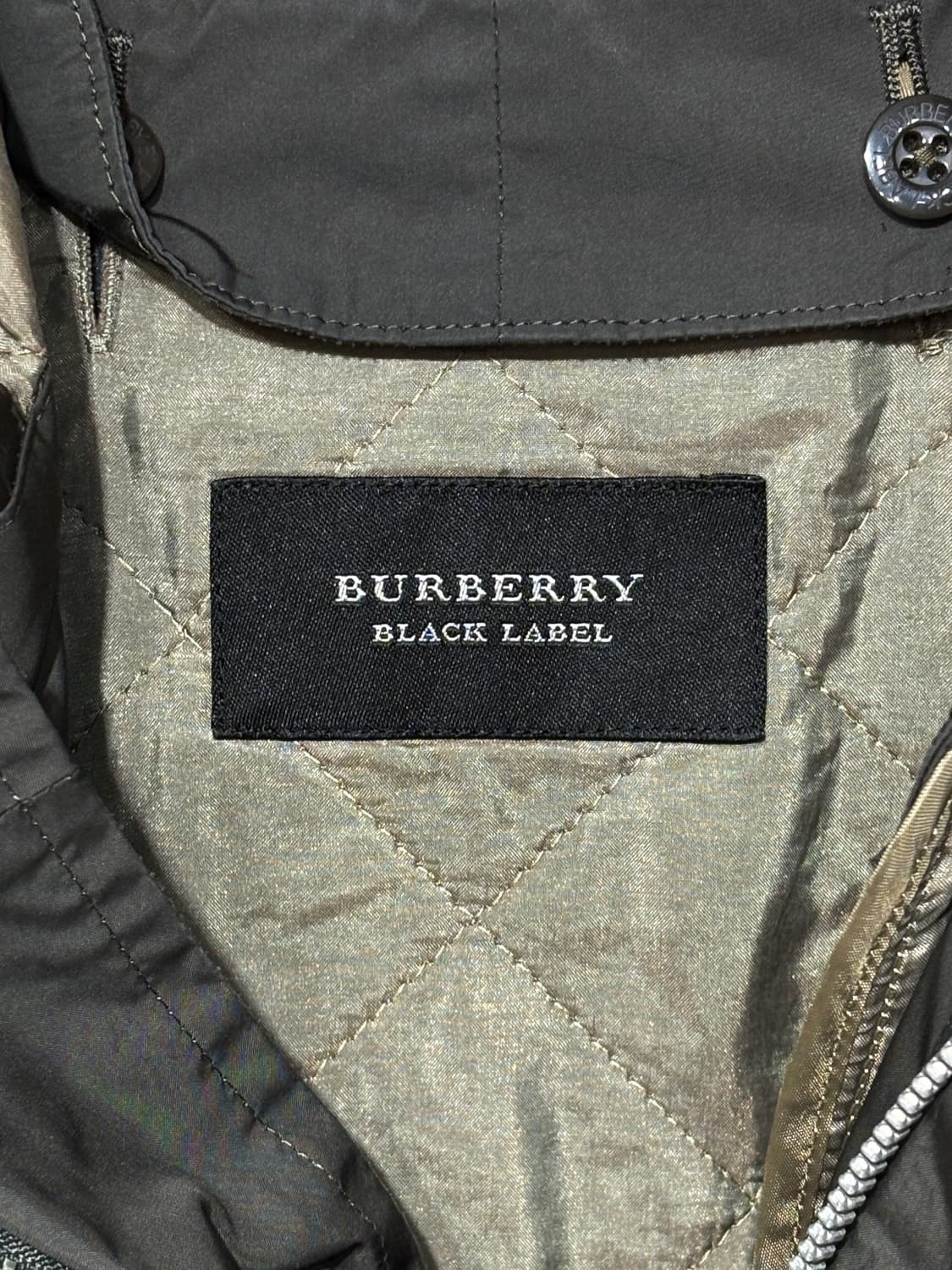 버버리 블랙라벨 모즈코트 개파카 상품이미지4