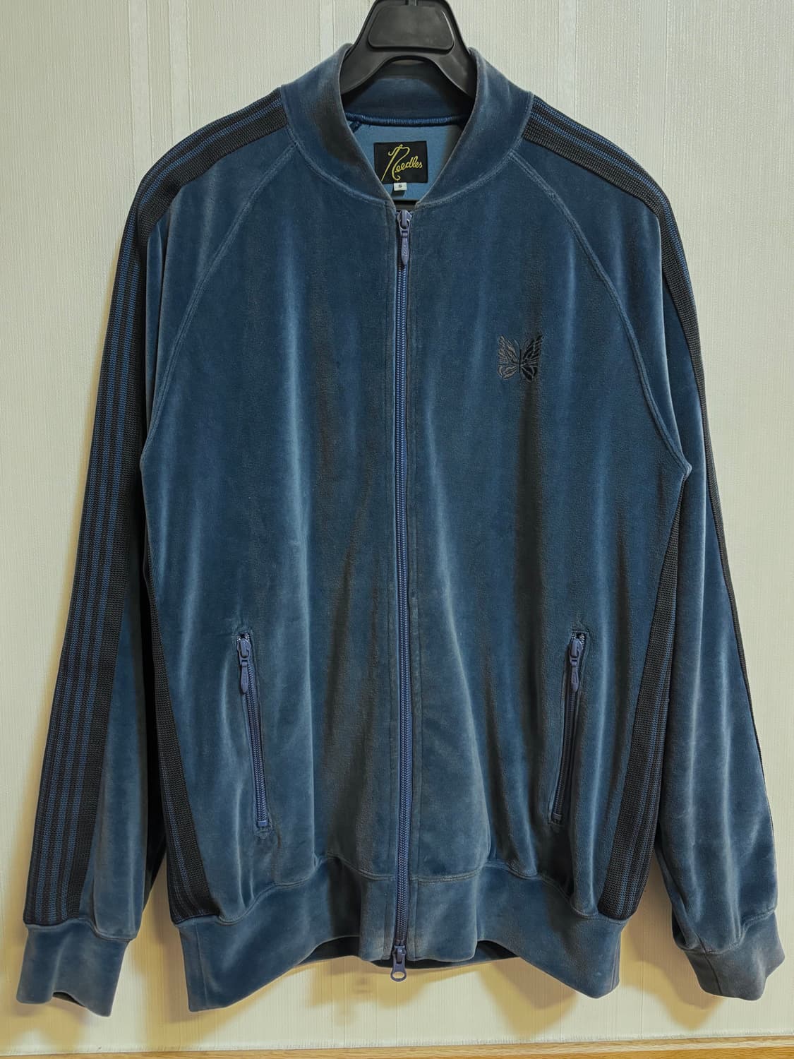 니들스 벨루어 RC 트랙자켓_스모크블루_S 상품이미지1