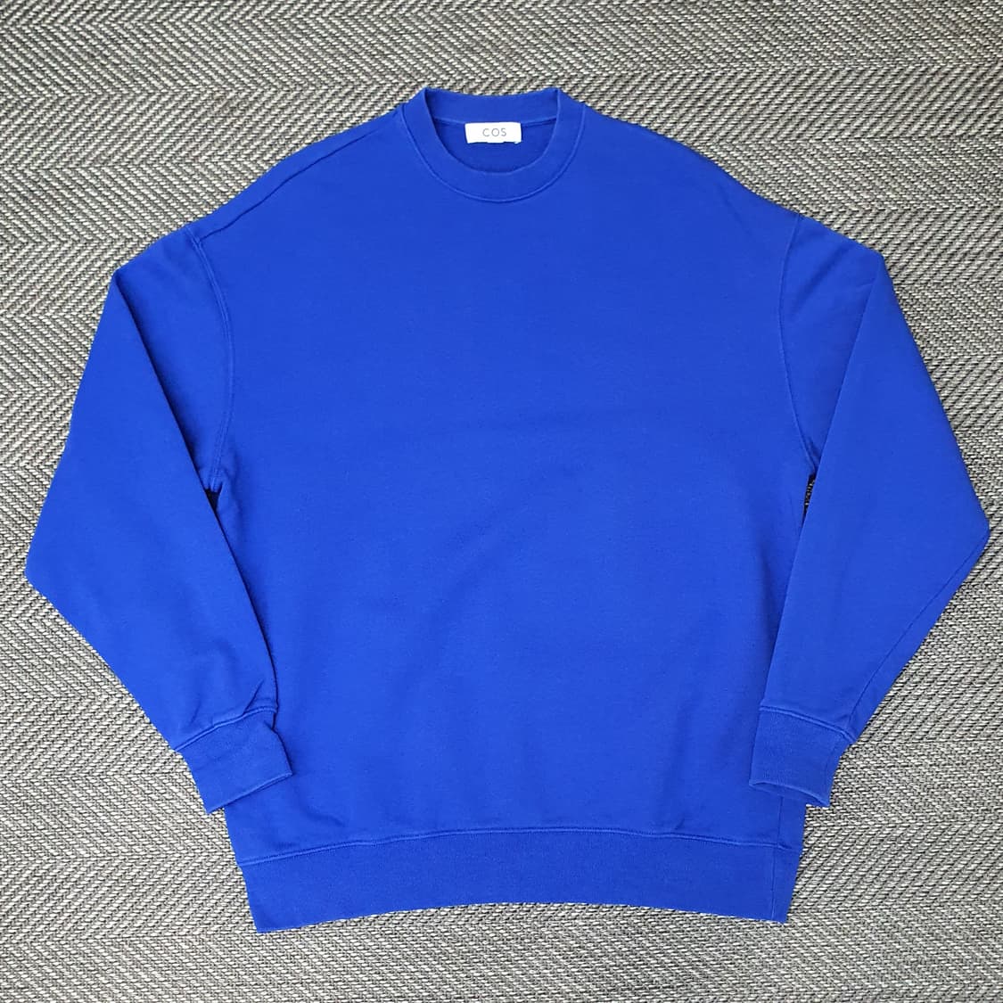 COS 코스 오버핏 맨투맨 남자110 상품이미지1