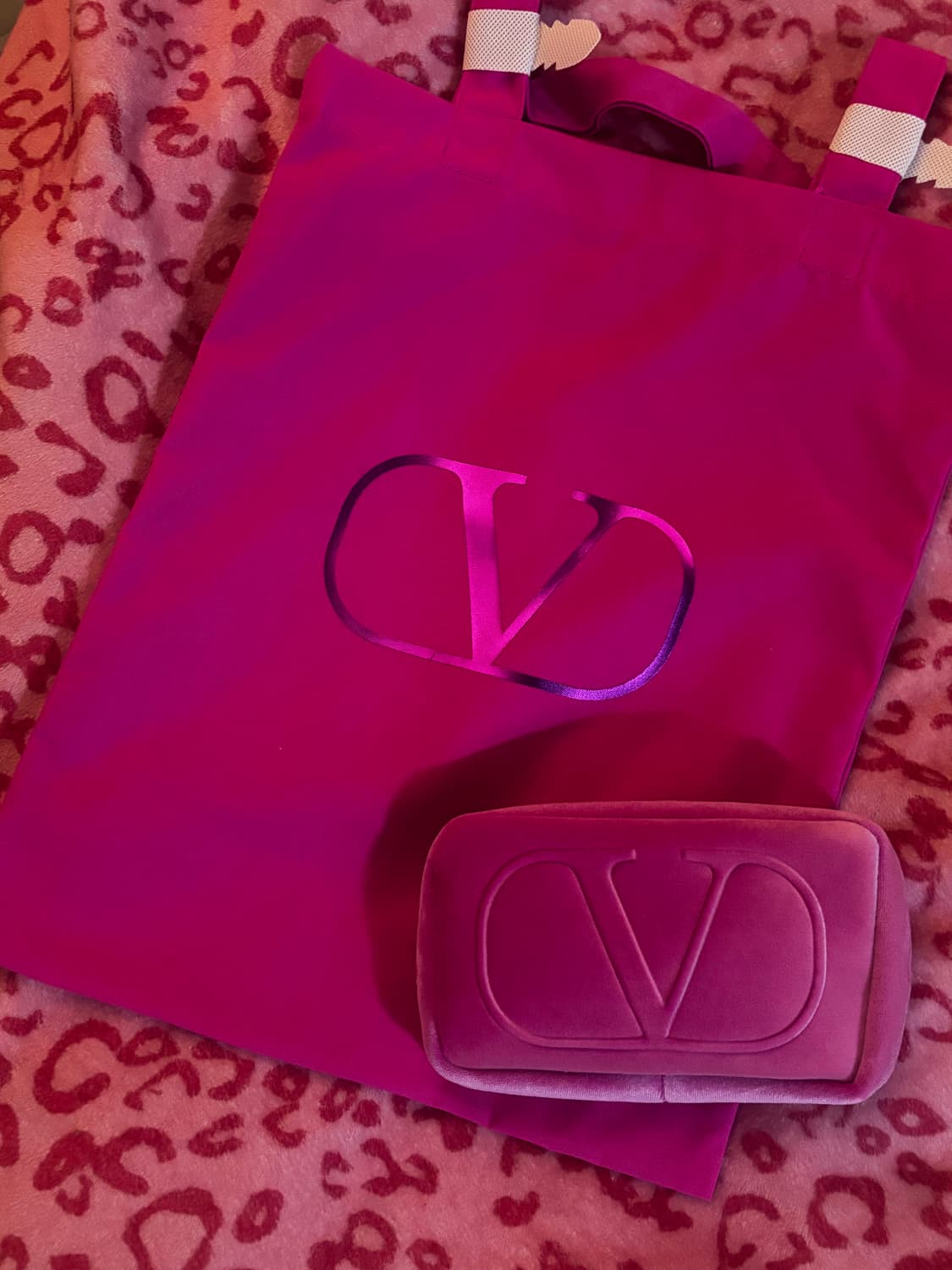 발렌티노 뷰티 핫핑크 에코백&파우치 상품이미지2