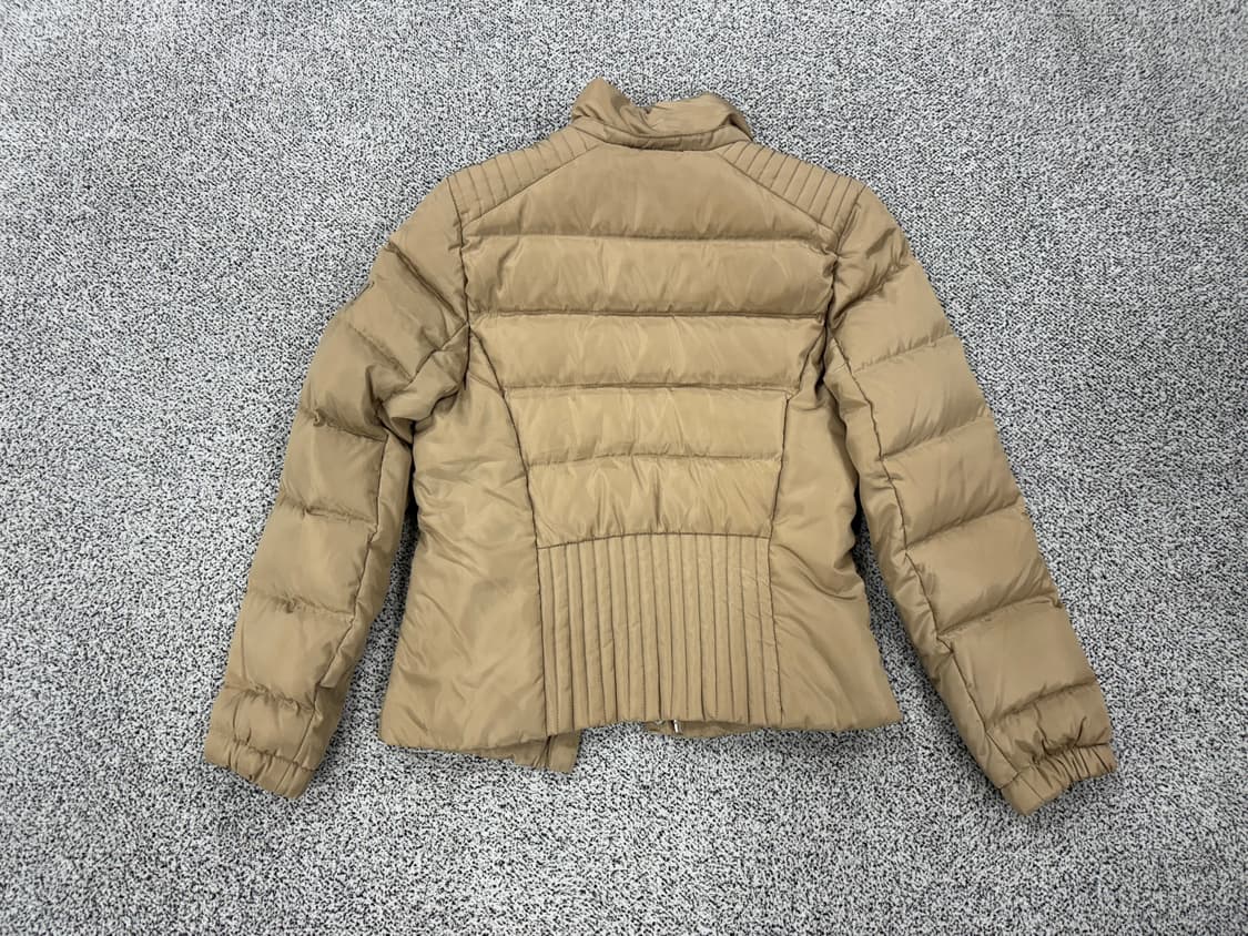 프라다 삼각로고 푸퍼 다운다켓 상품이미지2