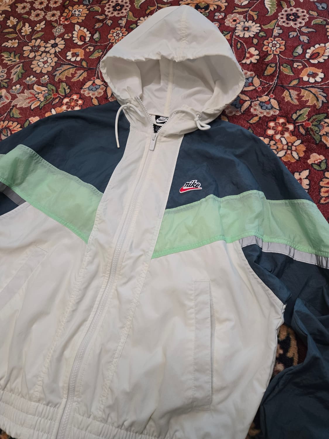 [S] 나이키 헤리티지 윈드러너 바람막이 자켓

 상품이미지2