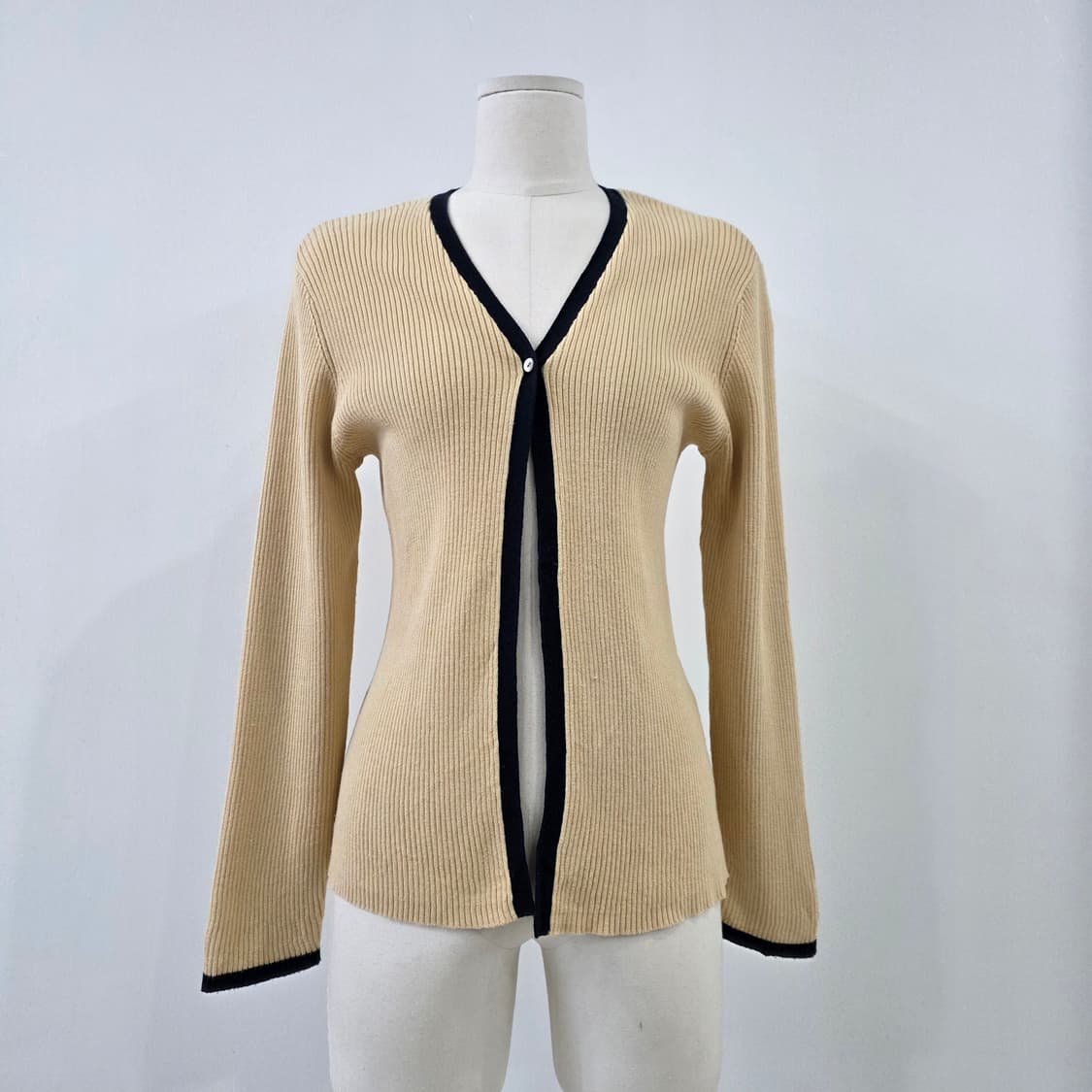 ANNEX 베이지블랙 배색 골지가디건 상품이미지1