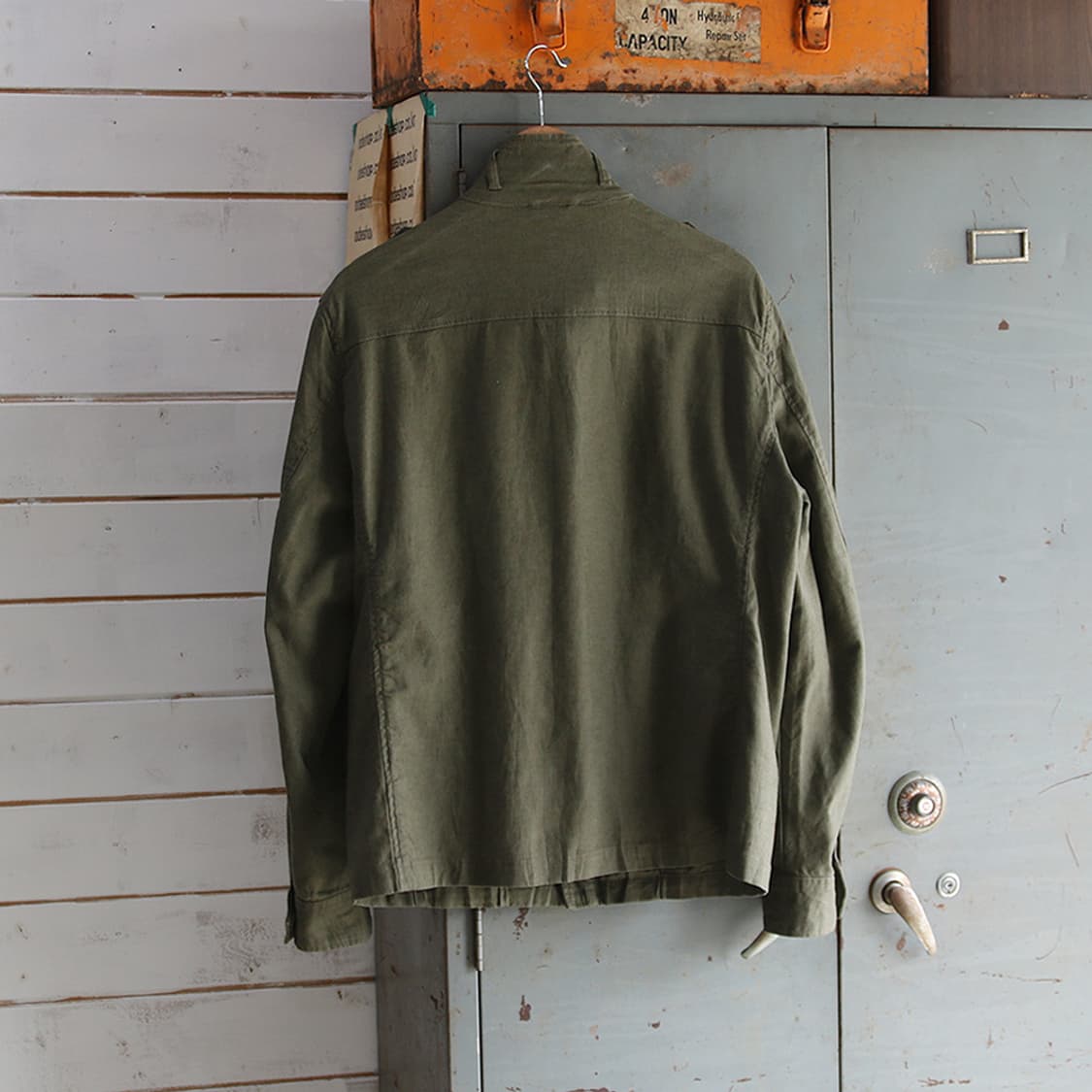 (착용컷) 유니클로 밀리터리 린넨 자켓 (남성용 100) 상품이미지2