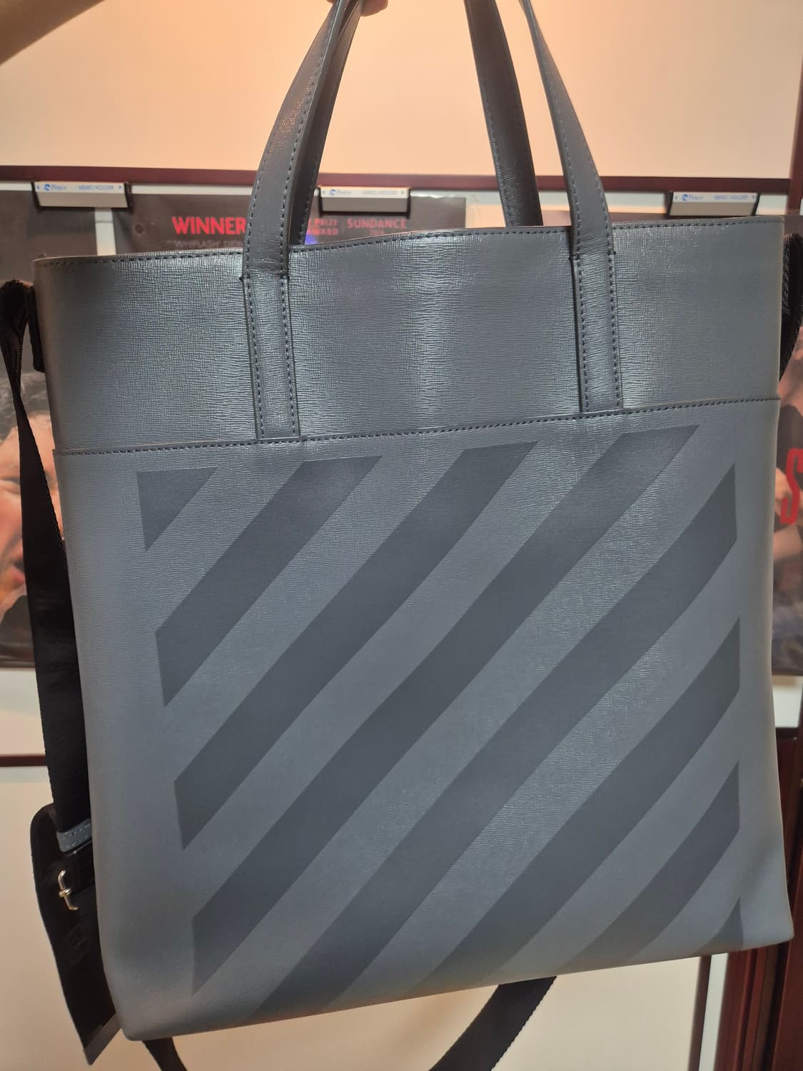 오프화이트 다이애거널 토트백 상품이미지1