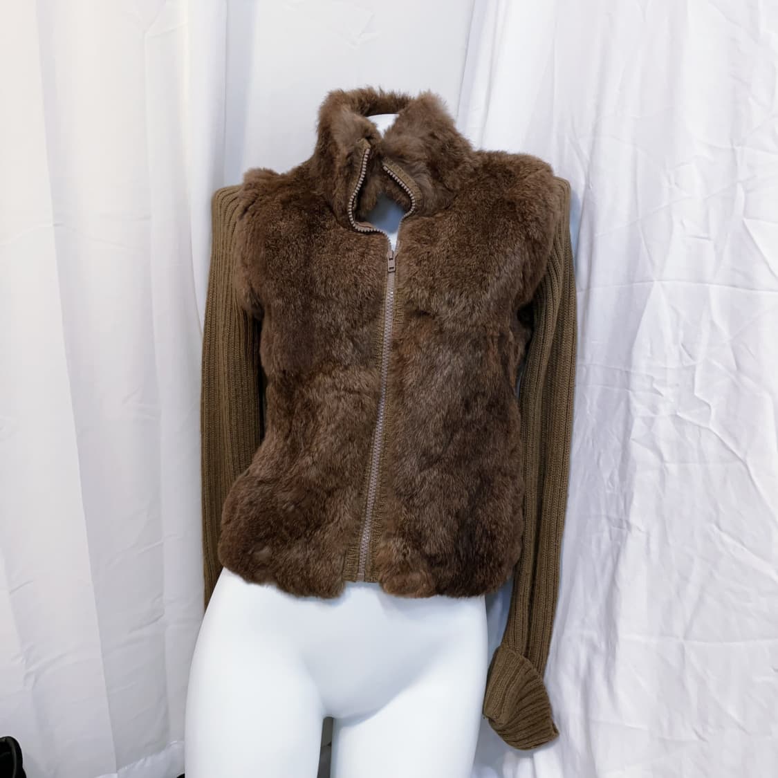 세실맥비 y2k 래빗퍼트리밍 니트 집업 상품이미지1