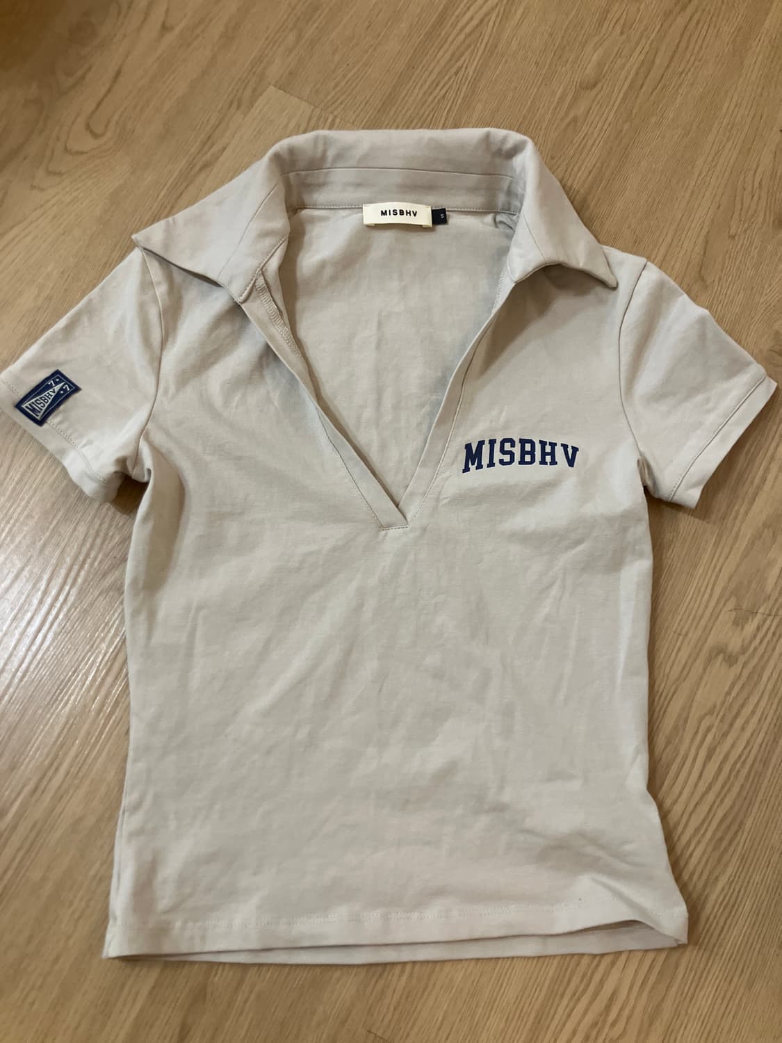 Misbhv 베이지 바시티 브이넥 폴로 S 사이즈 상품이미지4