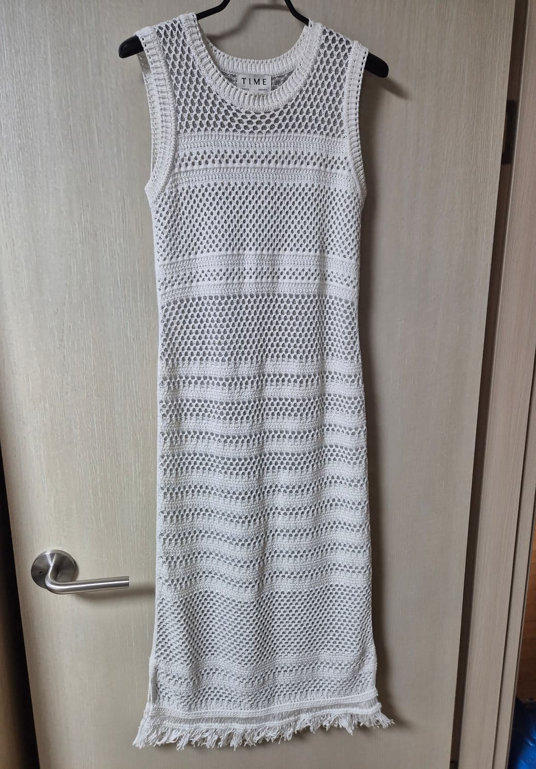 (23년) 타임 TIME  니트원피드 펀칭 민소매드레스  상품이미지6