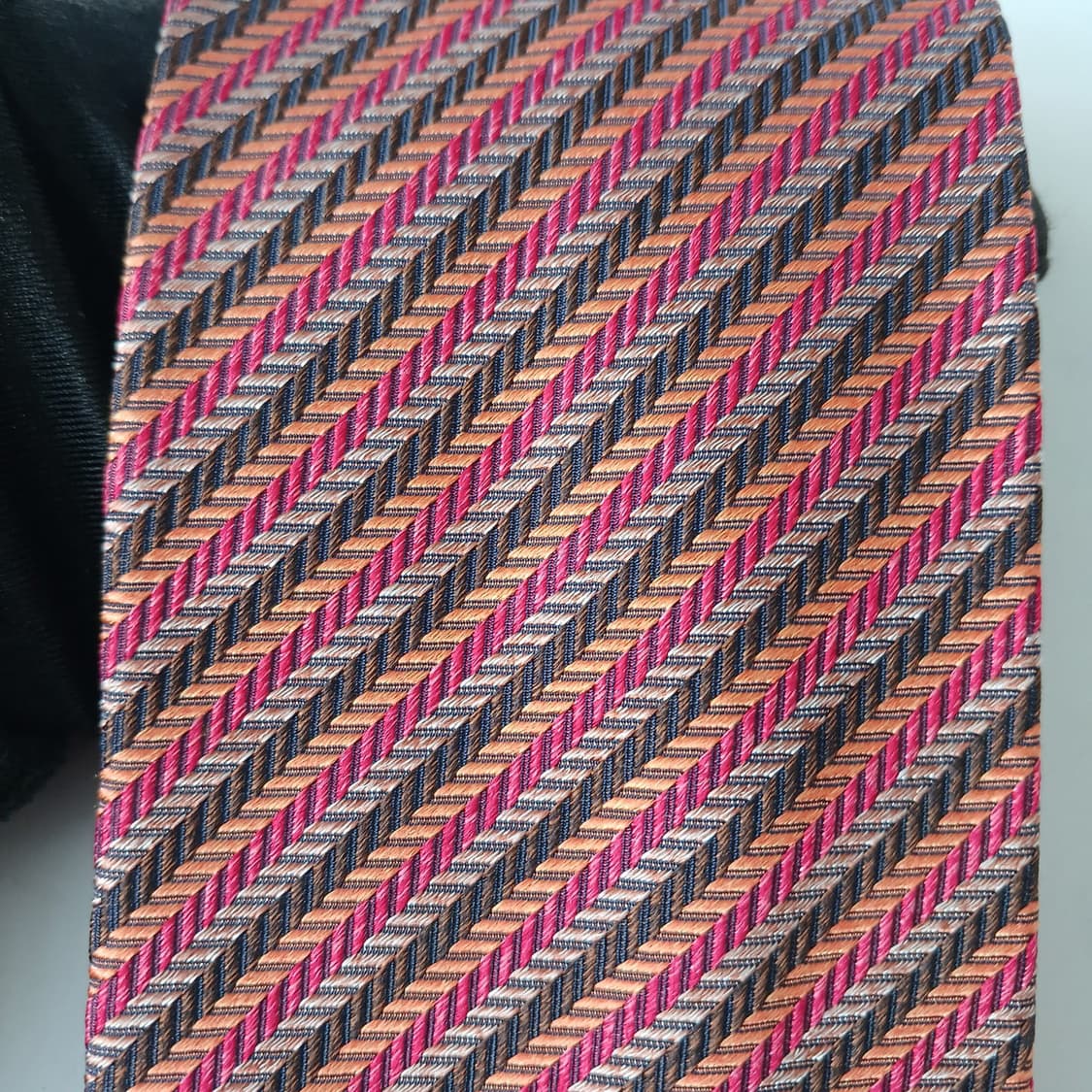 미쏘니 실크 헤링본 스트라이프 넥타이 9.2cm A+등급 A19420
 상품이미지7