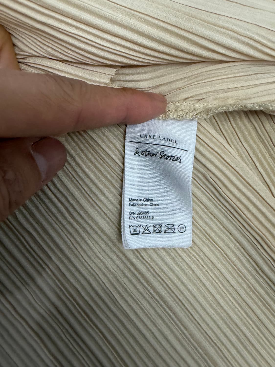 정품) 앤아더스토리즈 베이지 플리츠 랩 원피스 36 상품이미지8