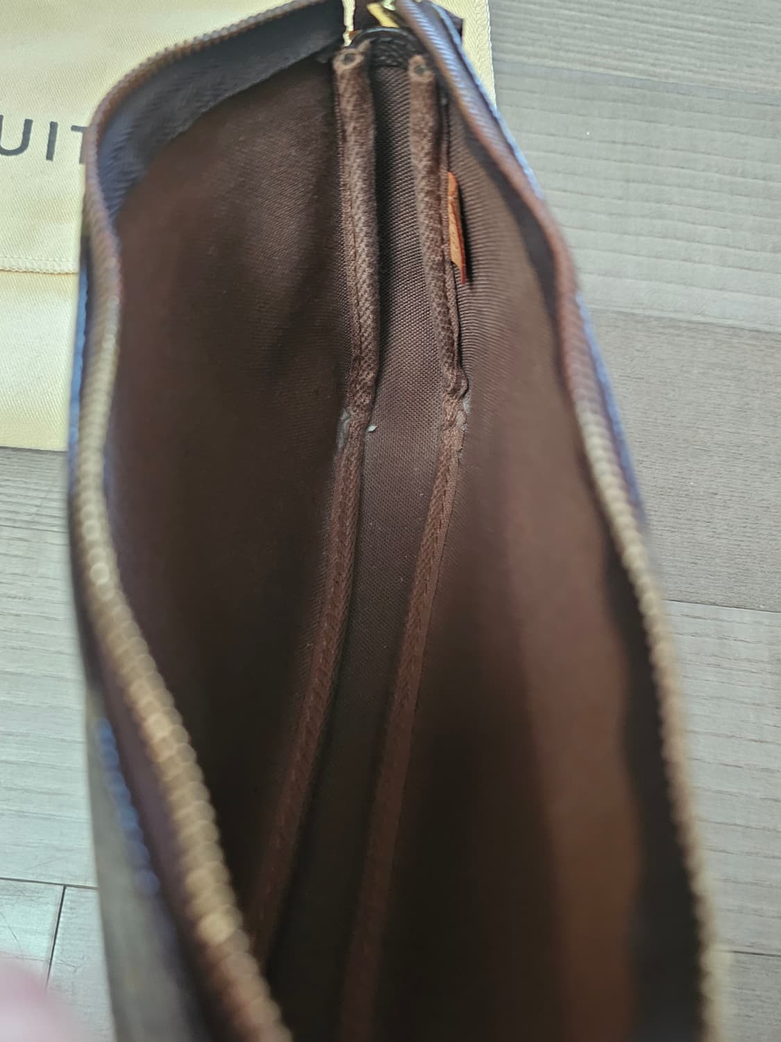 정품) 루이비통 포치 모노그램 파우치백 미니백 가방 (연장고리 포함) 상품이미지10