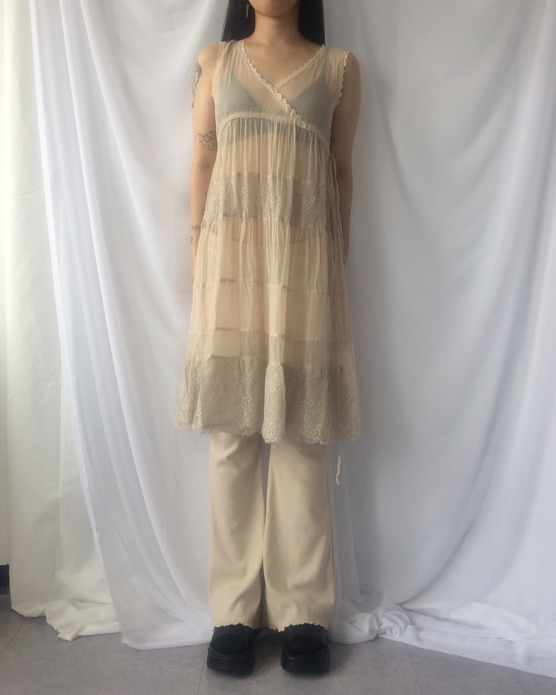 Lace layers point sleeveless onepiece 상품이미지1