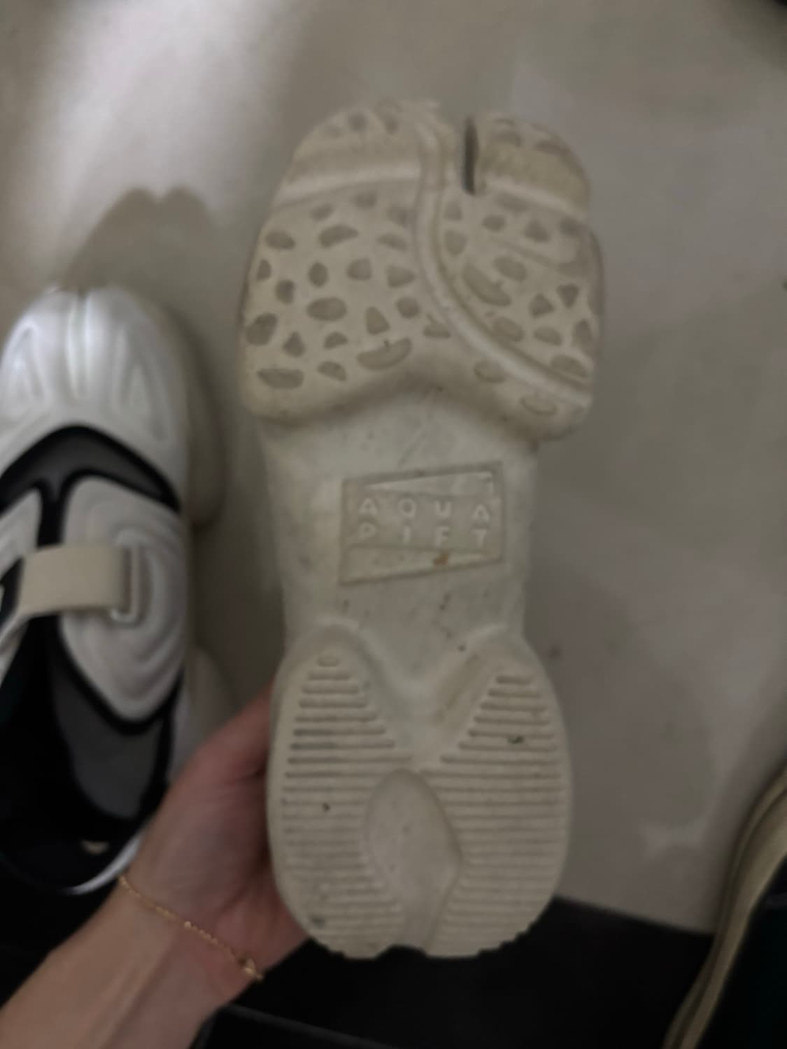 나이키 아쿠아리프트 서밋화이트 상품이미지4