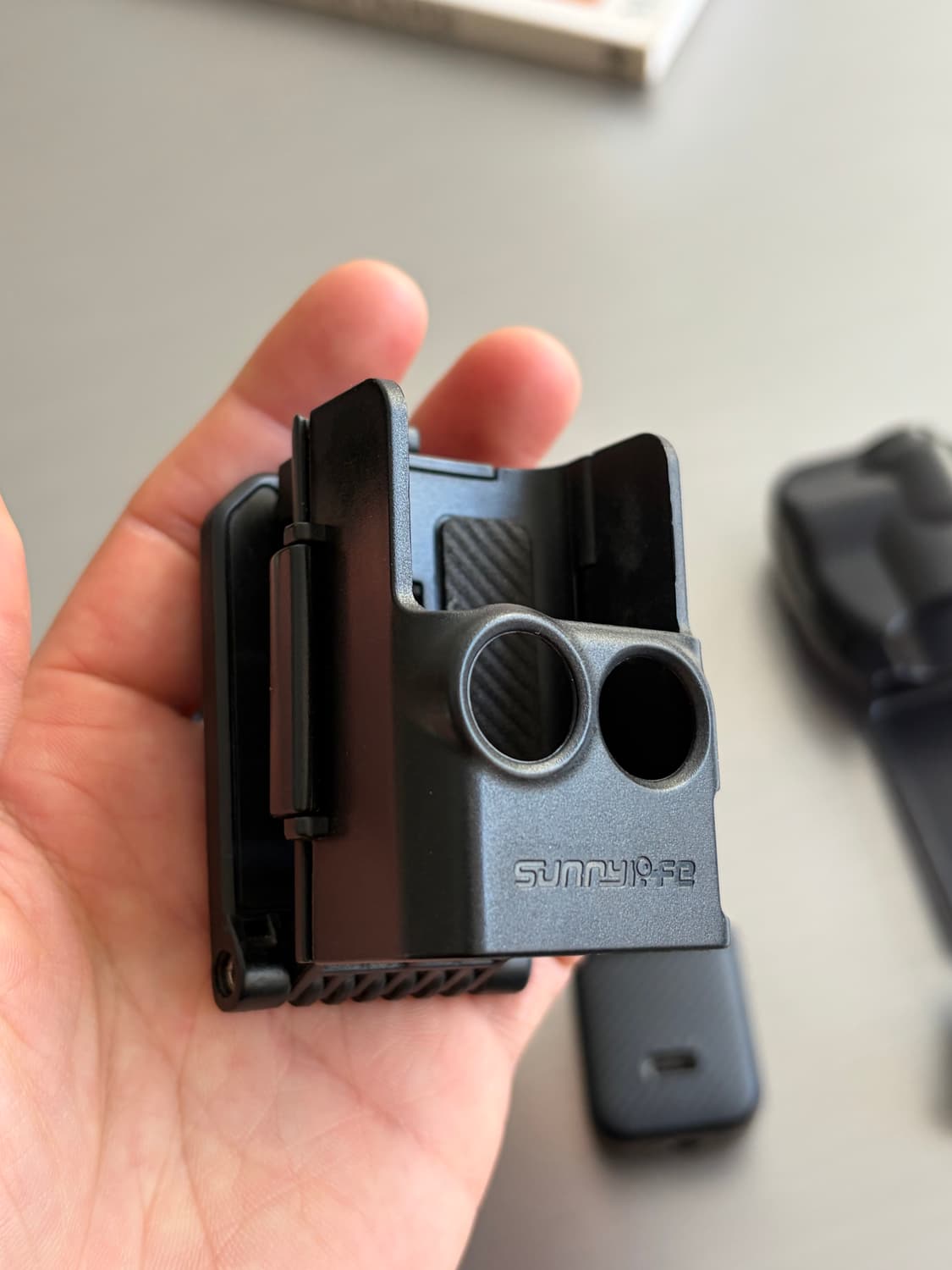 DJI 오즈모 포켓 3 판매합니다 (미개봉) 신품 (필수 악세사리 제공) 상품이미지3