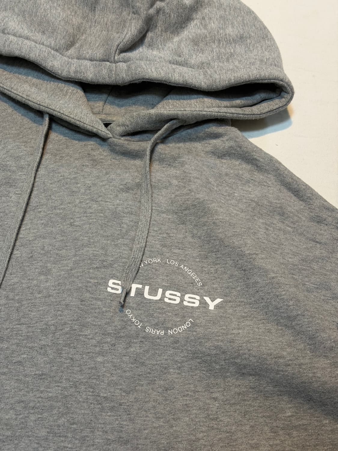 스투시 오스트레일리아 호투시 서클로고 후드티 그레이 상품이미지3