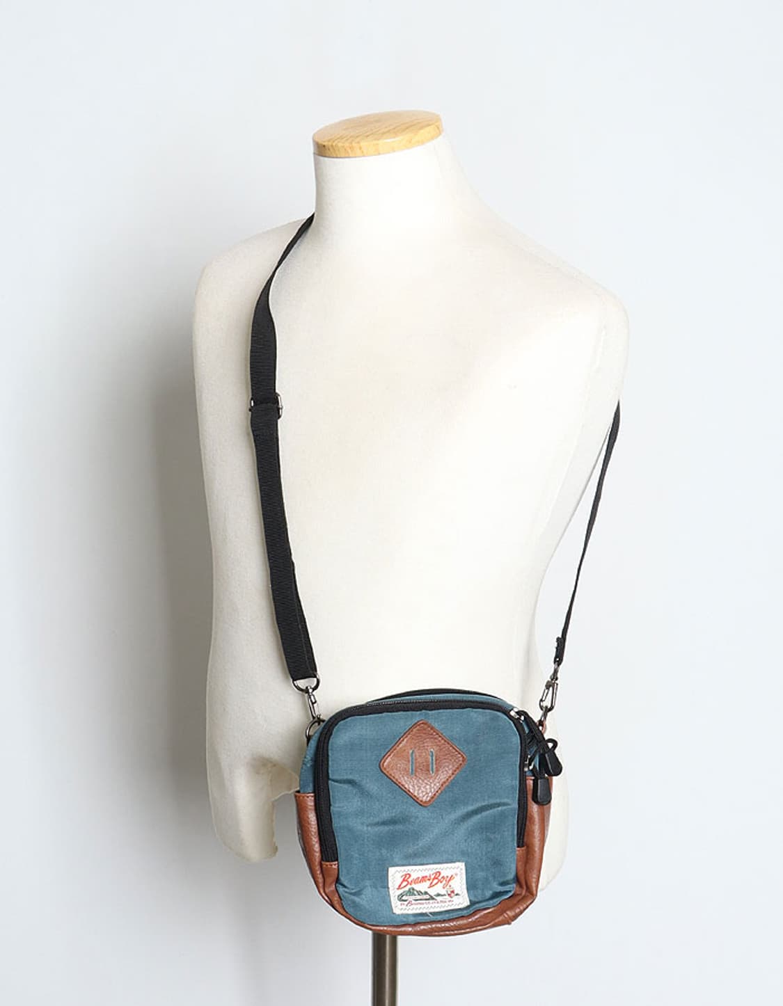 Beams Boy Pouch Bag 상품이미지1