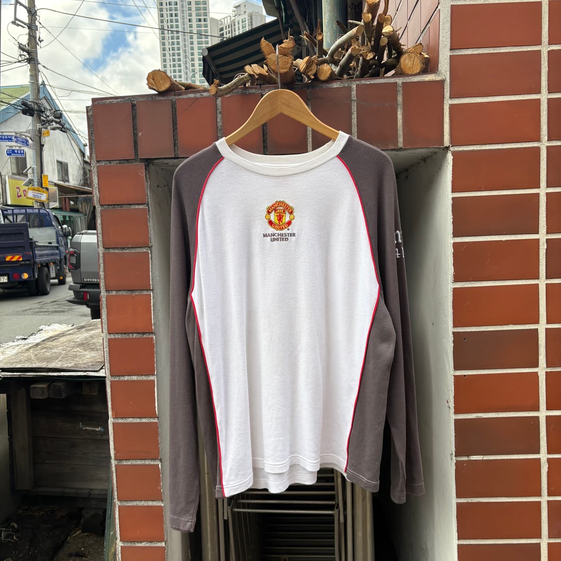 맨체스터 유나이티드 롱슬리브(공식 굿즈) 상품이미지1