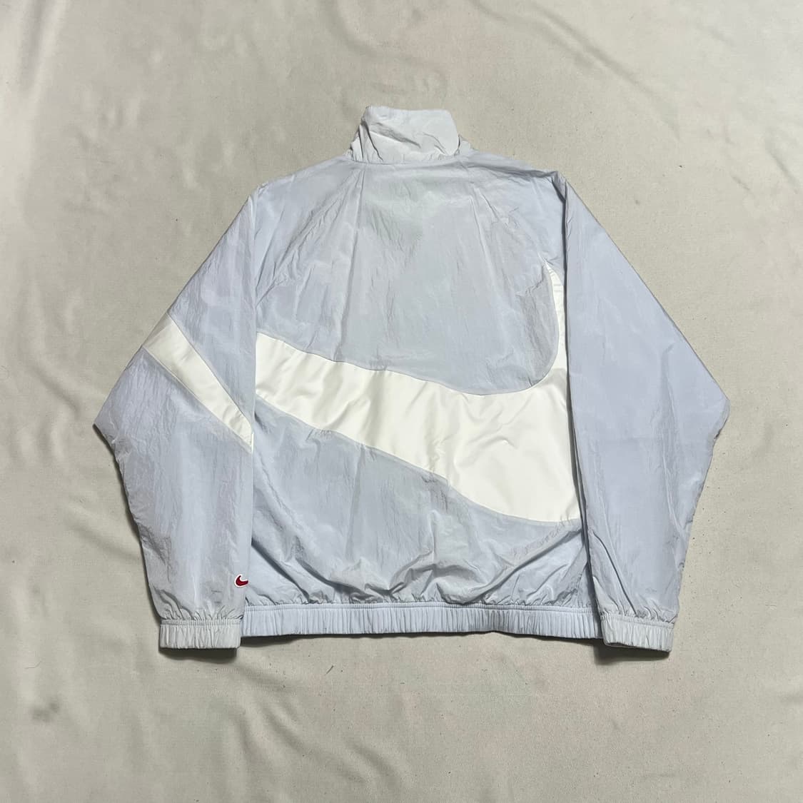 L 나이키 우븐 화이트 빅스우시 바람막이 상품이미지3
