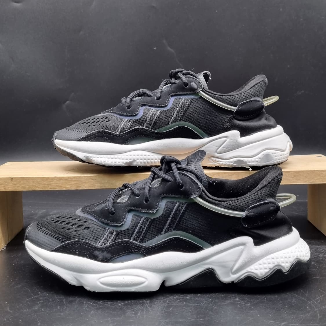 아디다스 오즈위고 블랙 운동화230 상품이미지1