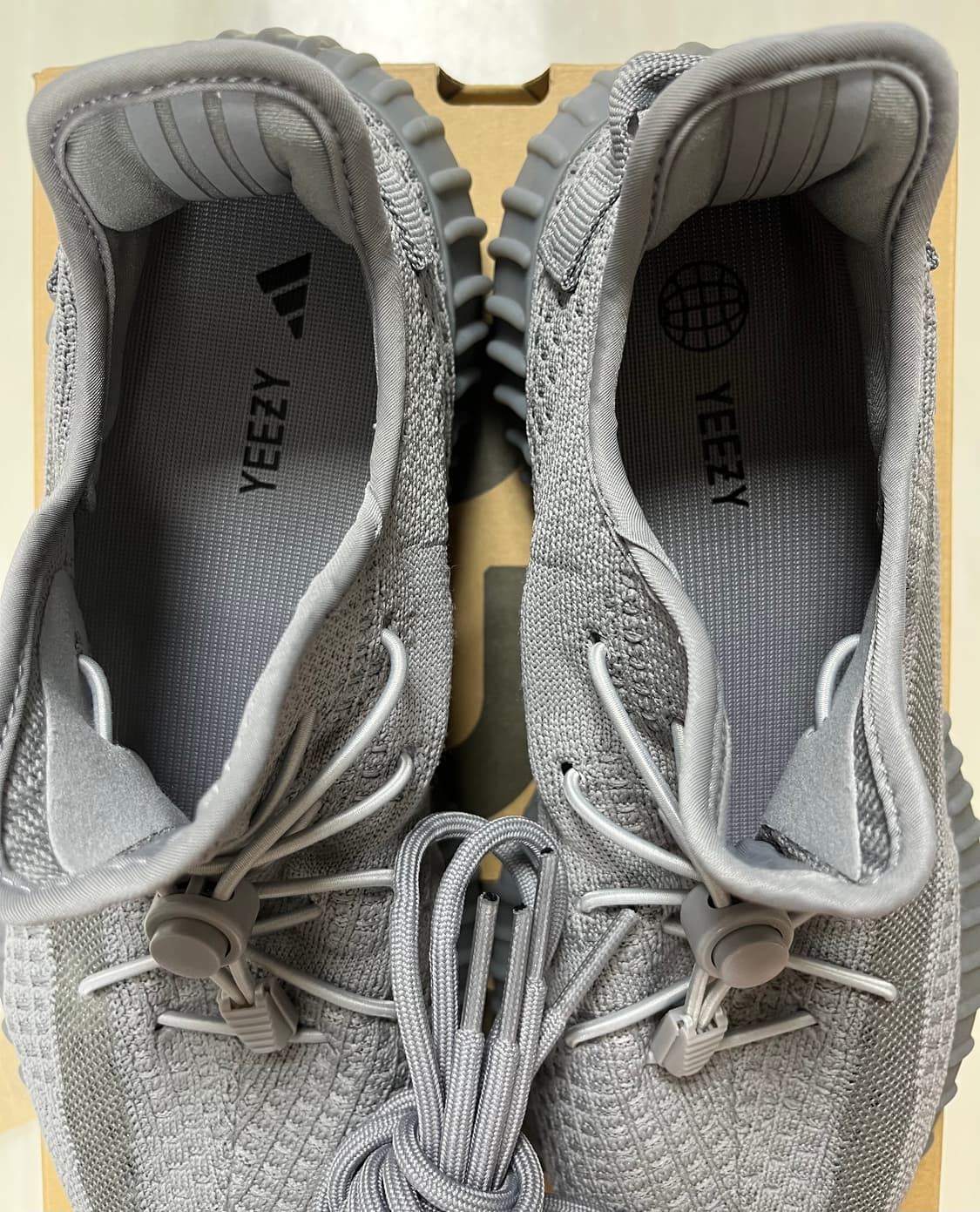 이지부스트 350v2 스틸 그레이 285 (실착 1회) 상품이미지2