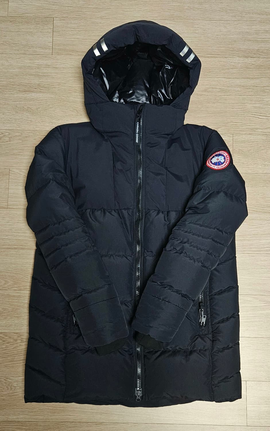 (급처.매장정품)캐나다구스 하프패딩 블랙 L(100~105) 특A급 상품이미지3
