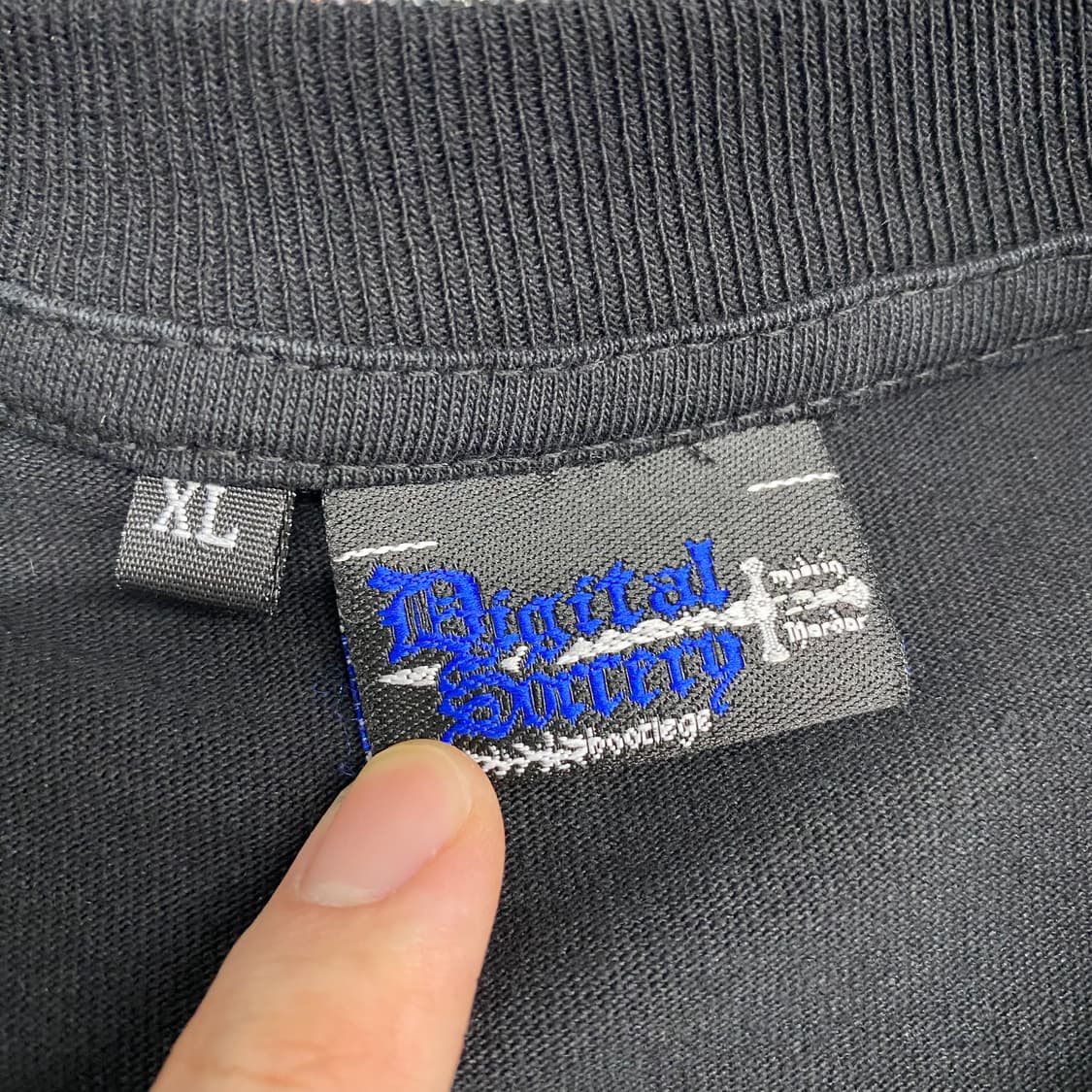 시리얼 익스페리먼츠 레인 부틀렉 애니메이션 티셔츠 애니티 상품이미지3