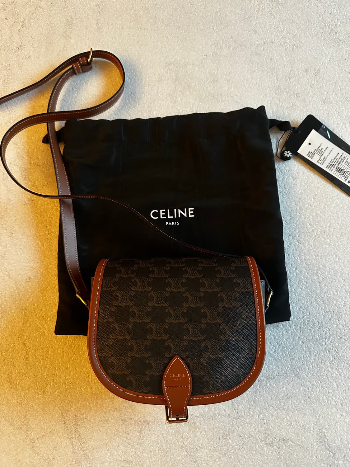 (새상품)셀린느 트리옹프 캔버스 & 카프스킨 폴코백 상품이미지2