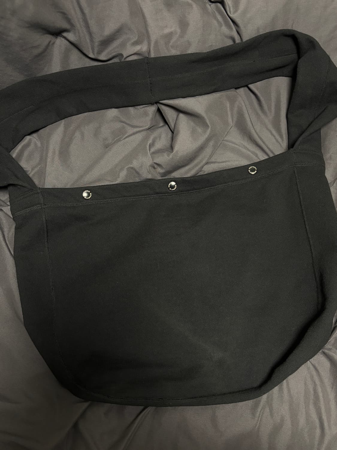 히스테릭글래머 내쉬빌 스웨트 뉴스페이퍼 백 블랙 가방 상품이미지3