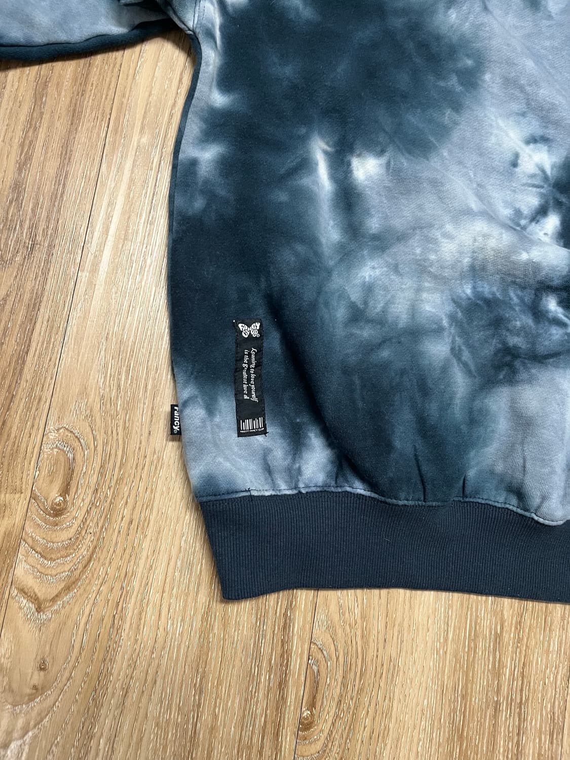 네스티 팬시클럽 타이다이 맨투맨 상품이미지8