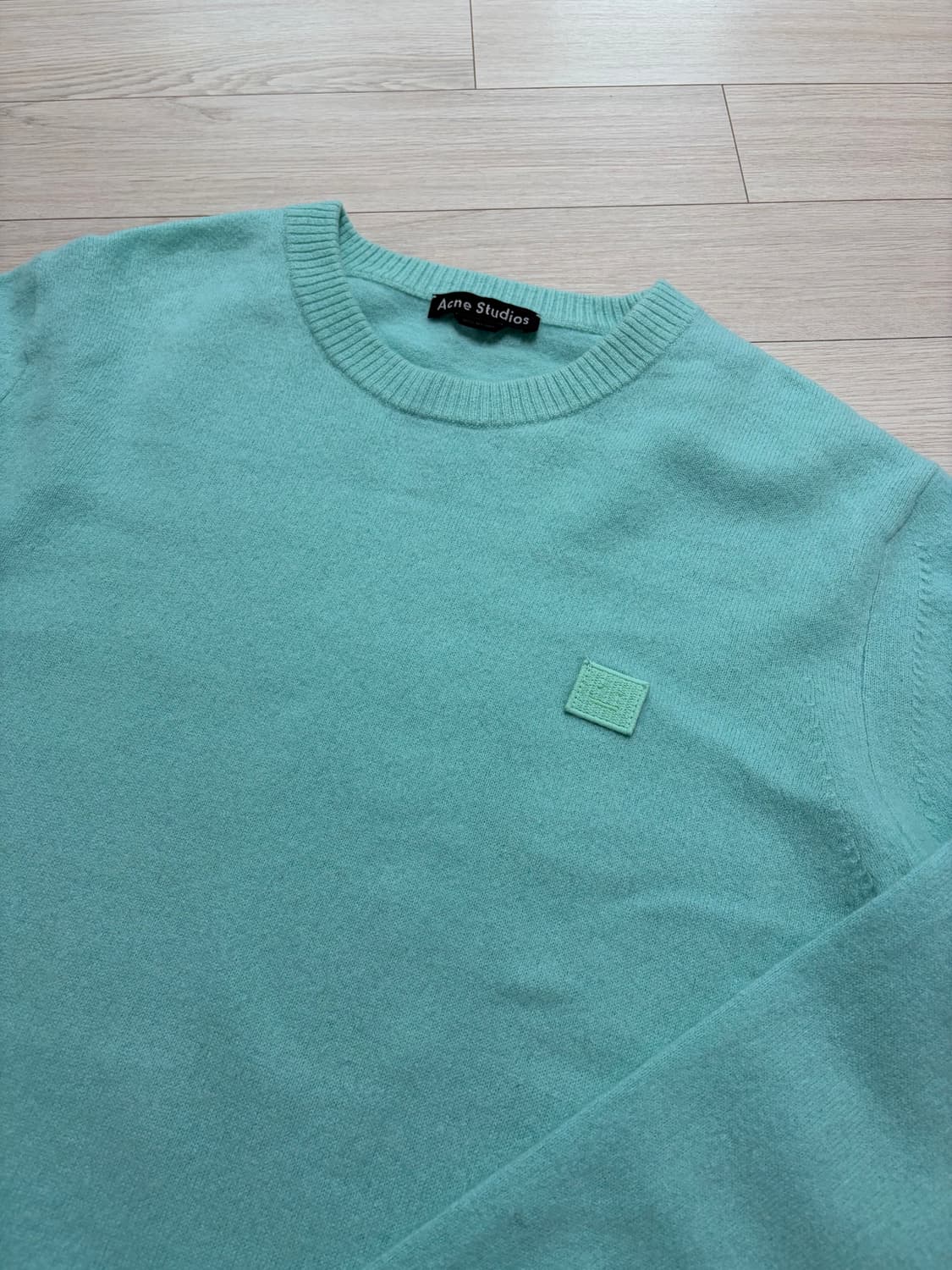 아크네 날론 페이스 니트 민트 Lsize 상품이미지2