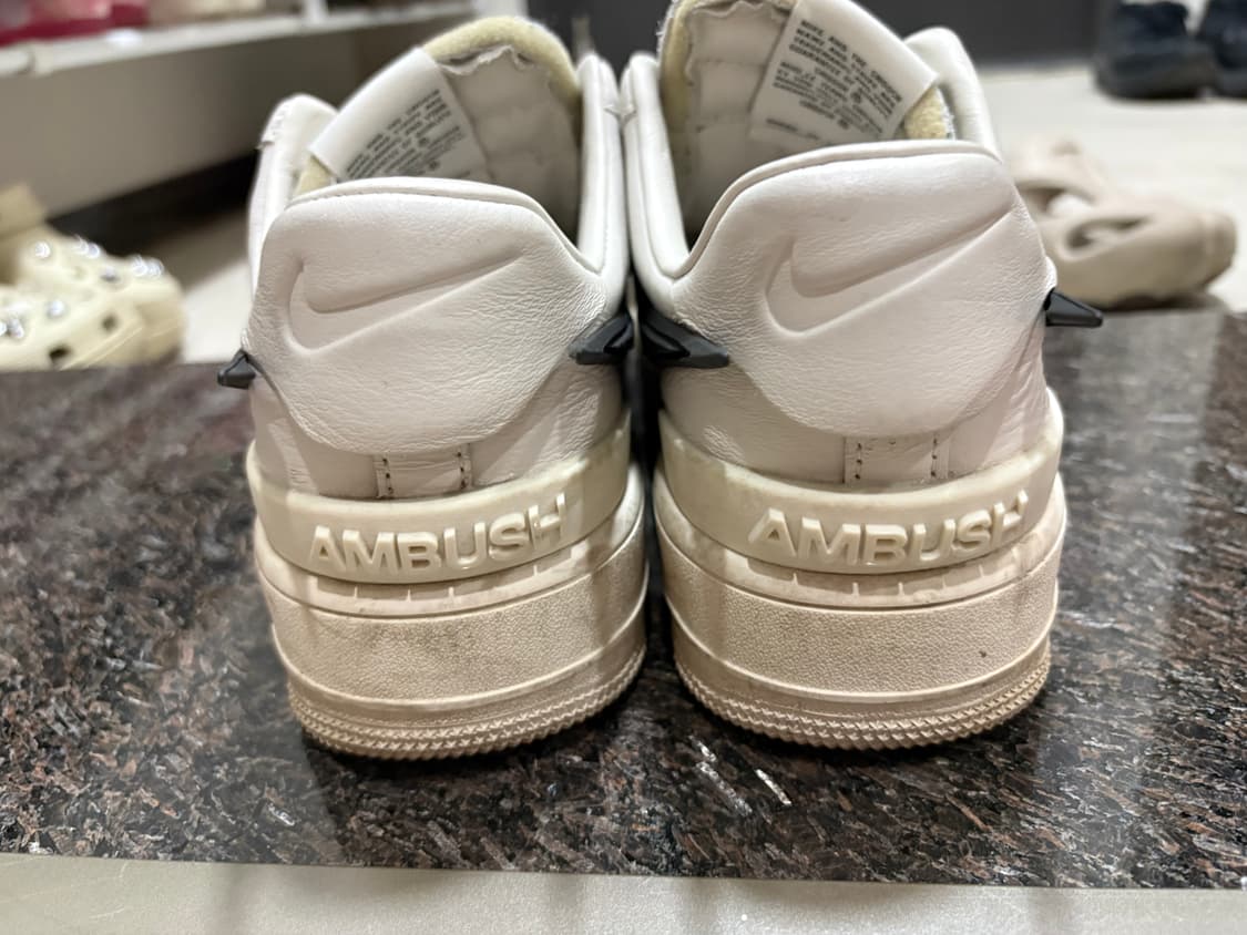 나이키X엠부쉬 275사이즈 상품이미지4