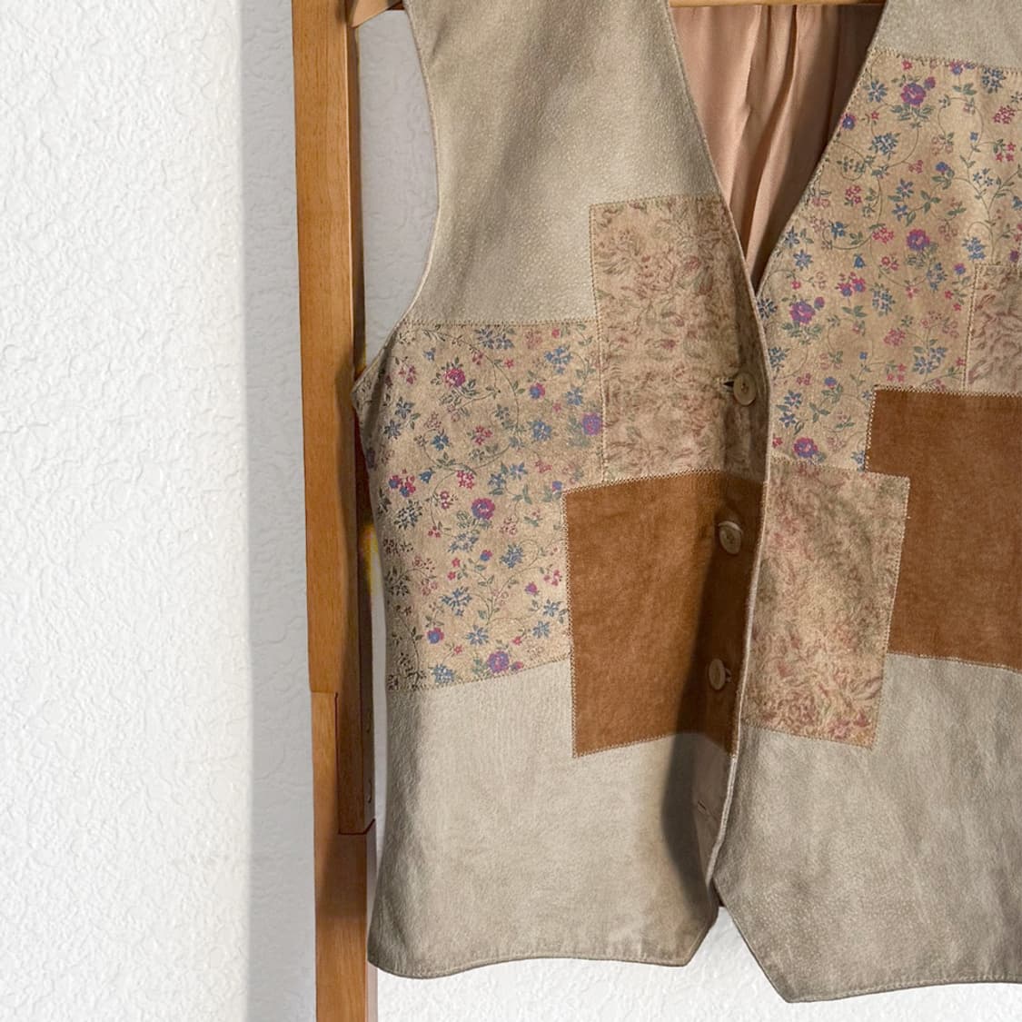 패치워크 스웨이드 베스트 상품이미지3