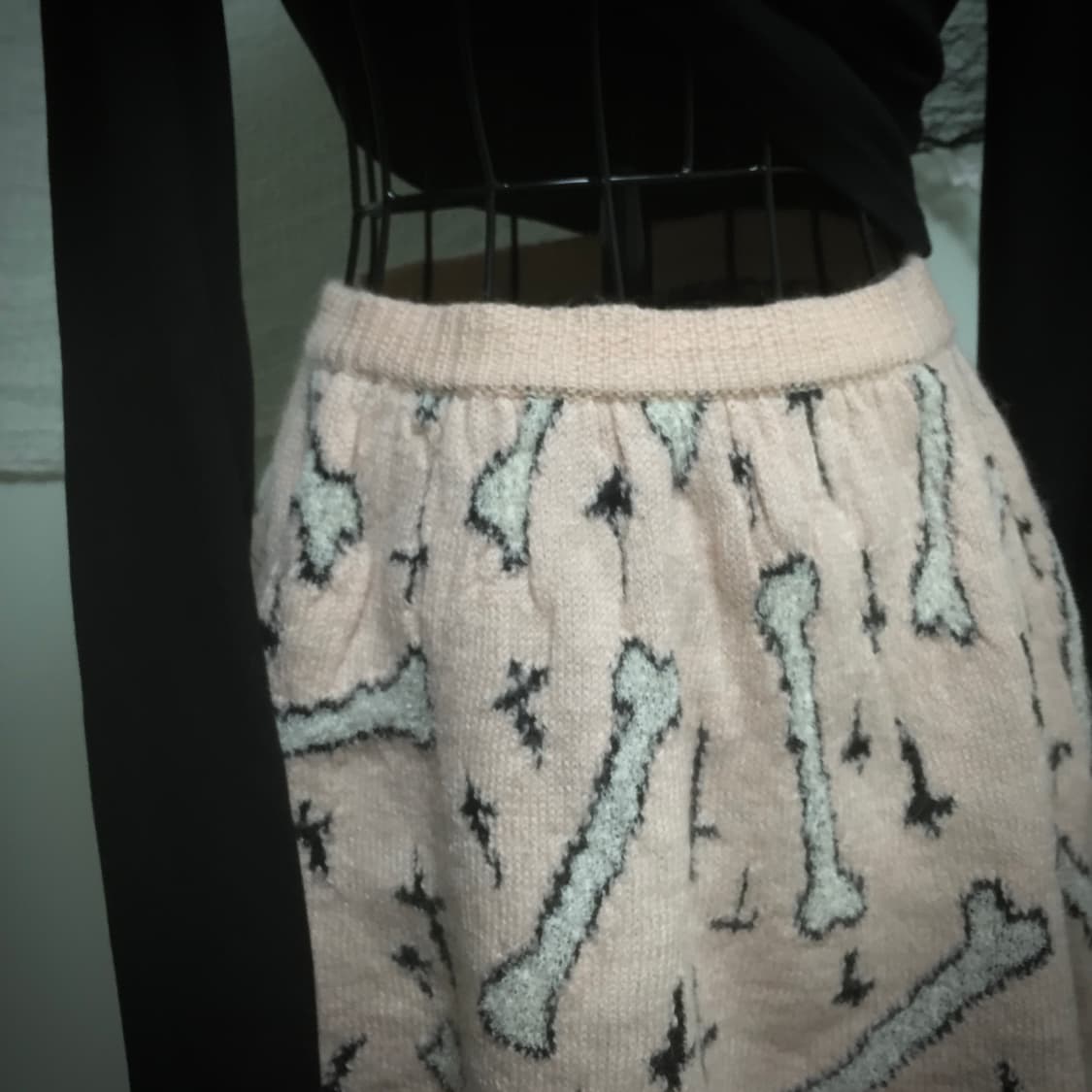 CANDY STRIPPER bone knit unbalance skirt 상품이미지6