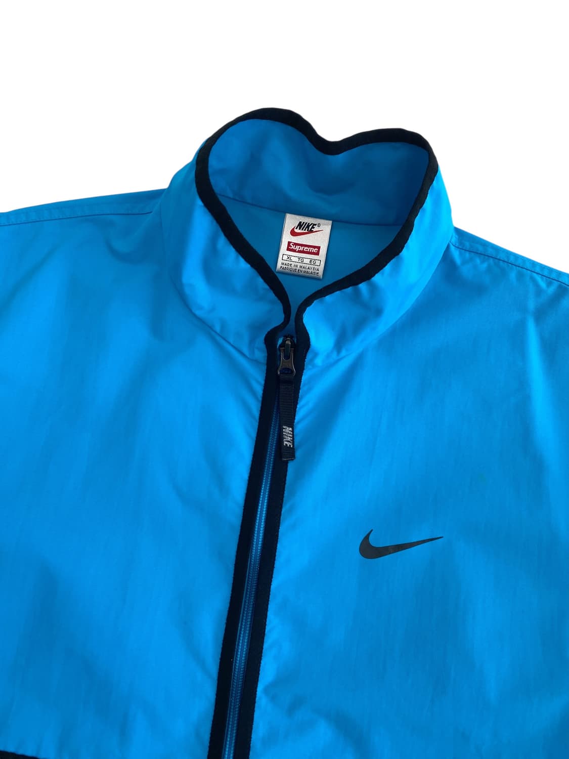 슈프림 X 나이키 17AW 트레일 러닝 자켓 상품이미지3