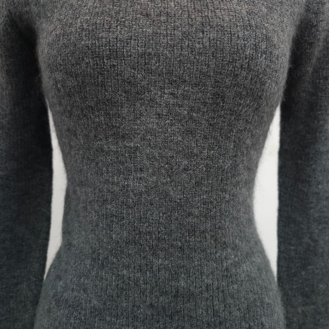 모헤어 차콜 터틀넥 목폴라 골지 슬림핏 니트 상품이미지6