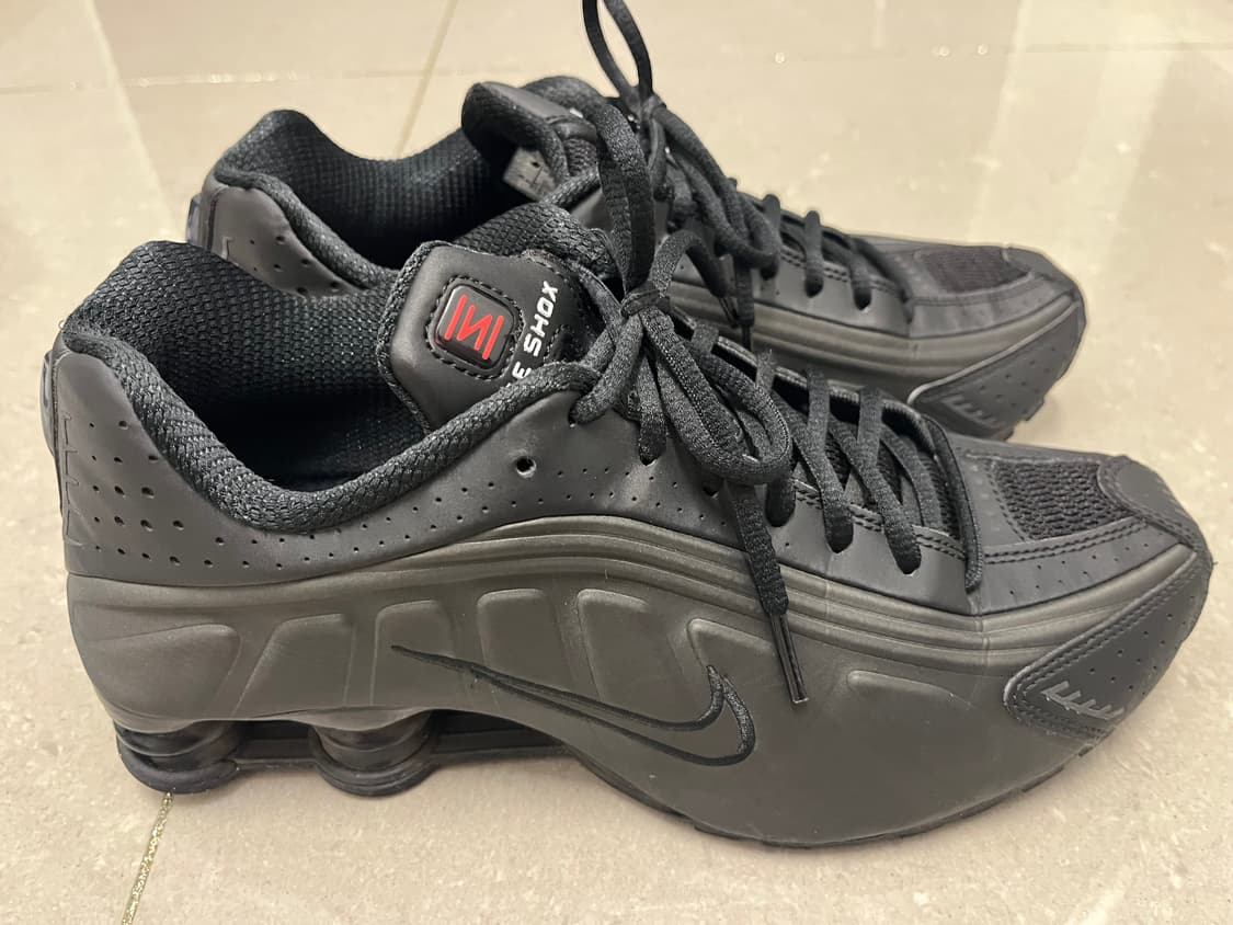 샥스 R4 M - 블랙:블랙:브라이트 크림슨:블랙 / 270 상품이미지5