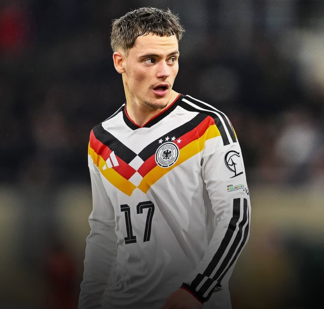 2026 월드컵 독일 국대 비르츠 긴팔 유니폼 L 상품이미지9