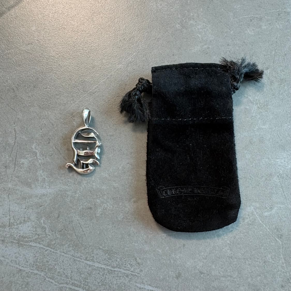 크롬하츠 CH 버티컬 로고 펜던트 상품이미지4