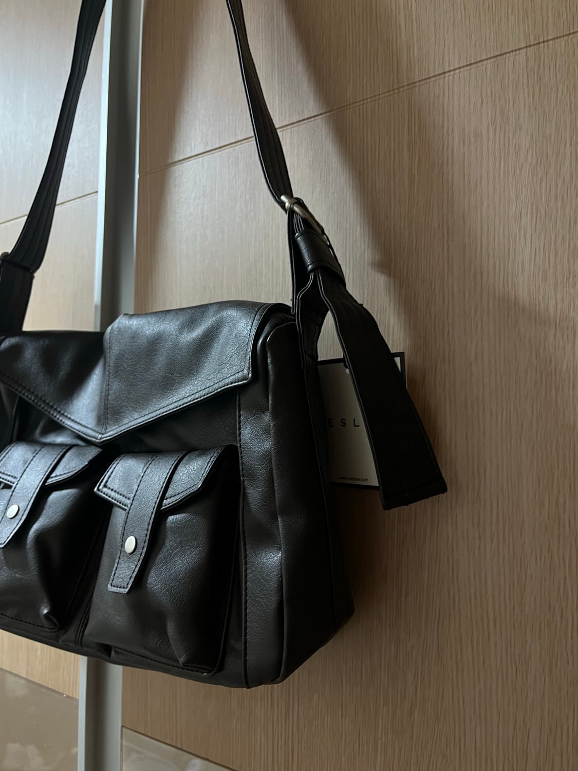 비슬로우 카메라백 다크브라운 새상품 팝니다 상품이미지5