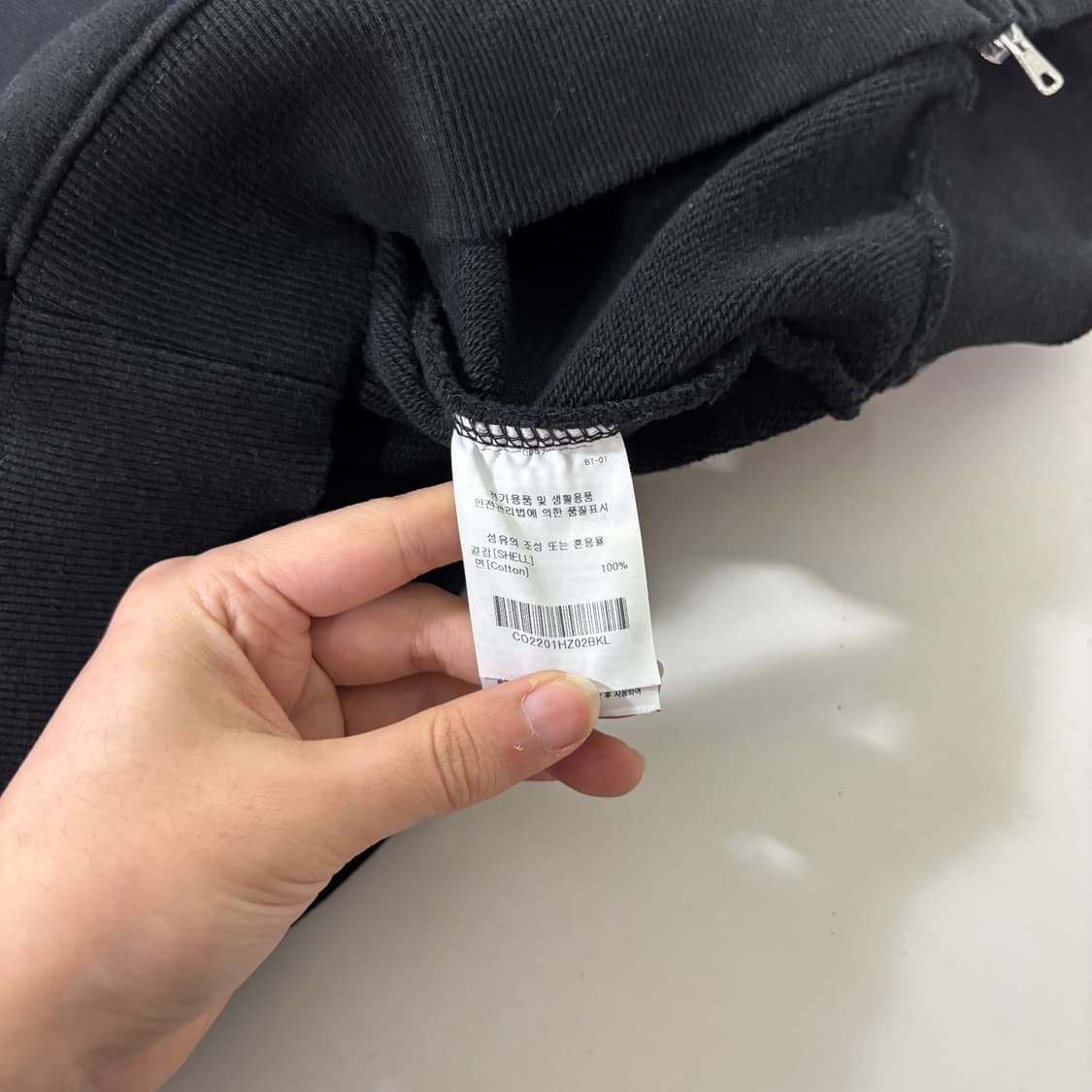 L 105 커버낫 블랙 스몰로고 후드집업 상품이미지5