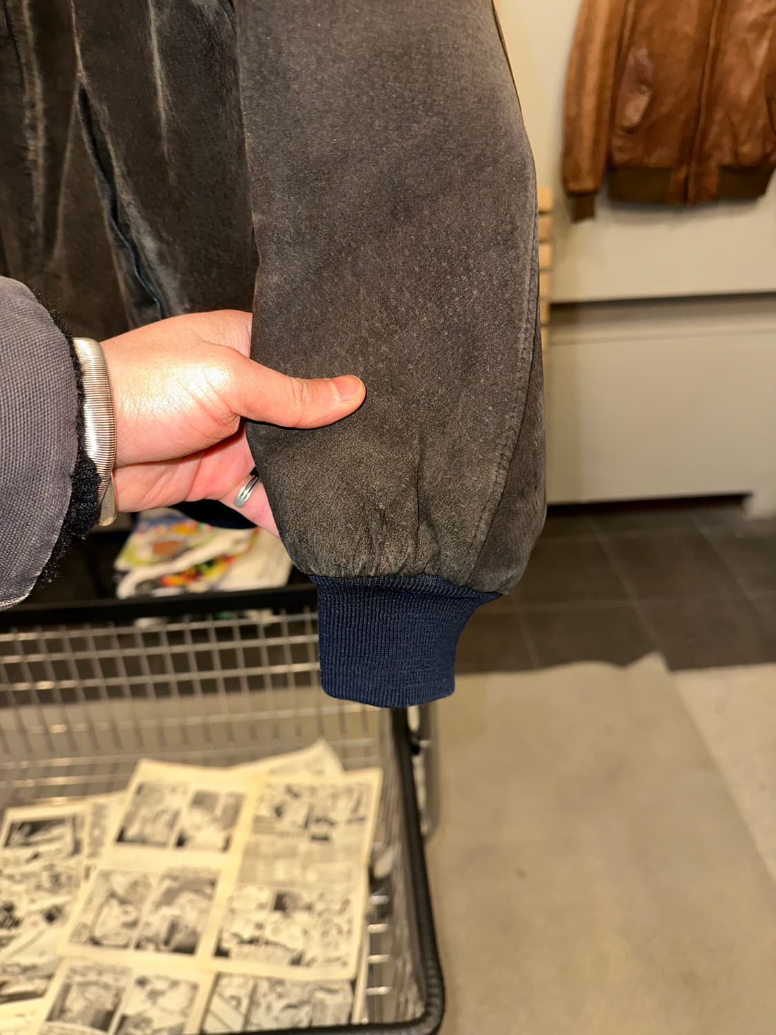 90's Japanese pig-leather bomber jacket 상품이미지9