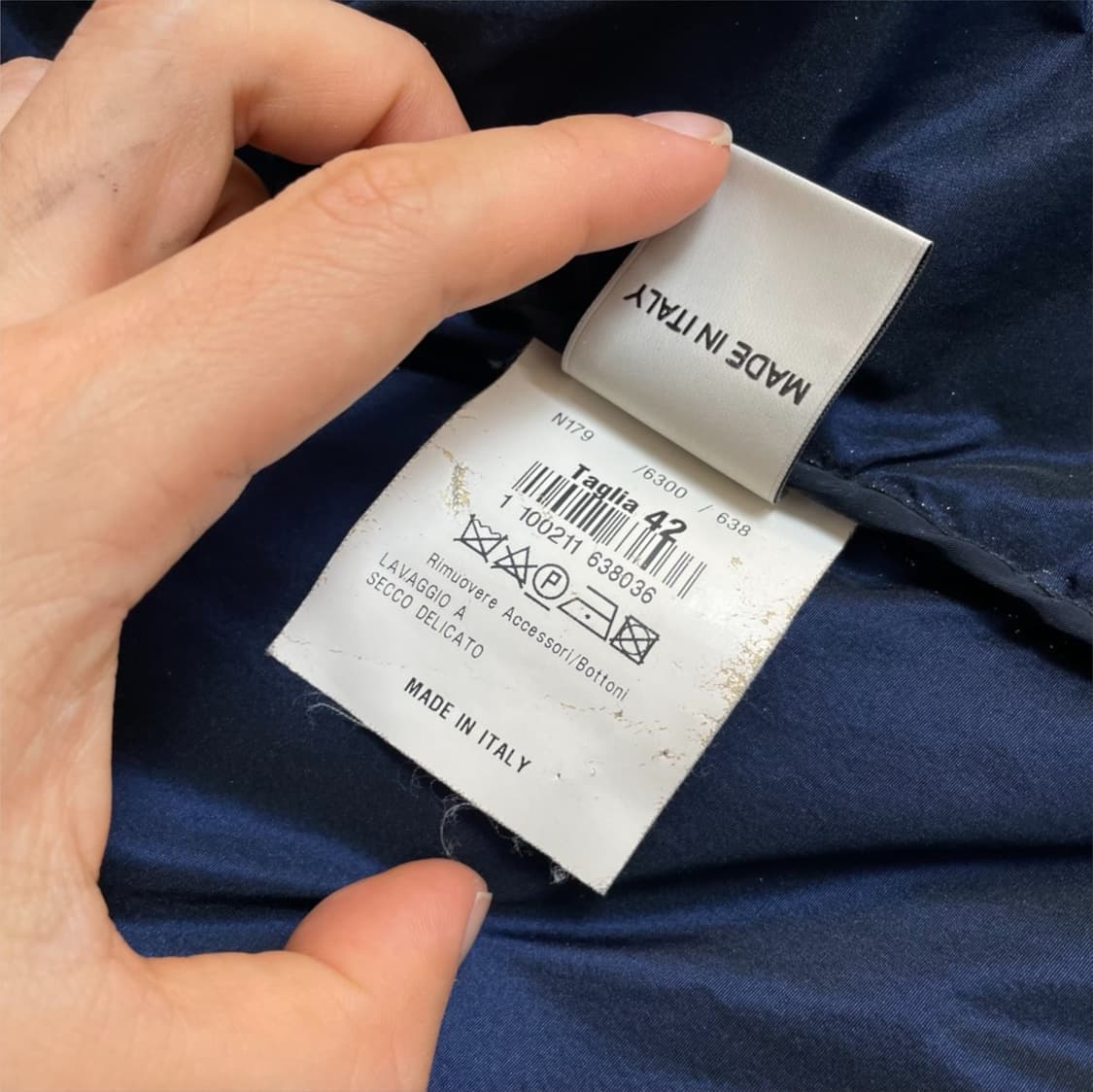 비올란티 Violanti 딥네이비 하이넥 더블버튼 다운 패딩 자켓 42 상품이미지4